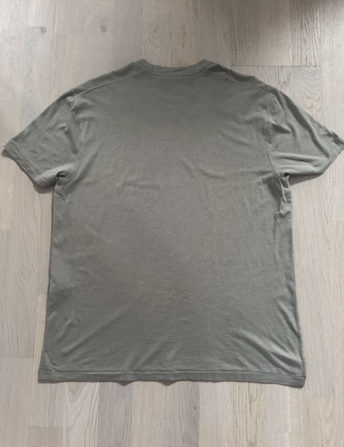 Tom Ford TOM FORD tshirt study REAL TAPE MEASUREMENTS IN PHOTOS Size US M / EU 48-50 / 2 - 12 Thumbnail