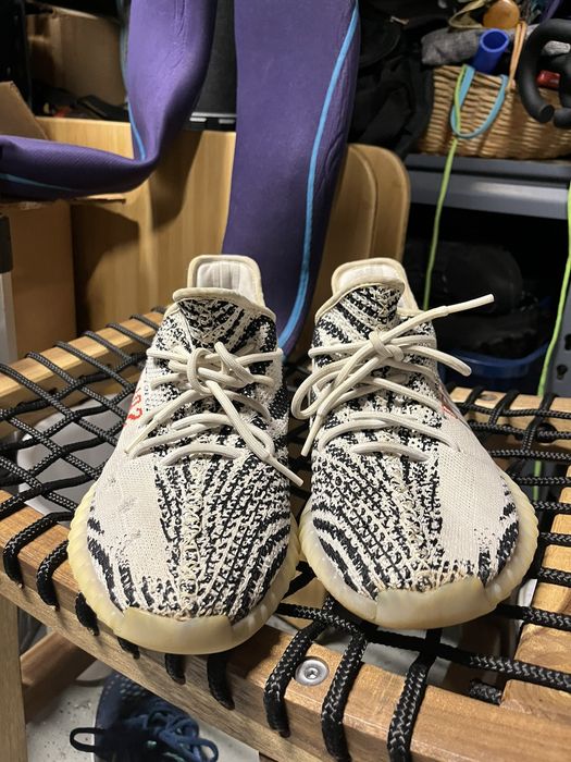 Yeezy boost 350 cheap v2 zebra used