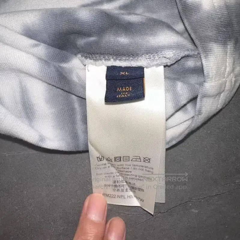 Louis Vuitton Louis Vuitton Summer Gray Tie-Dye T-Shirt . Size US XL / EU 56 / 4 - 6 Thumbnail