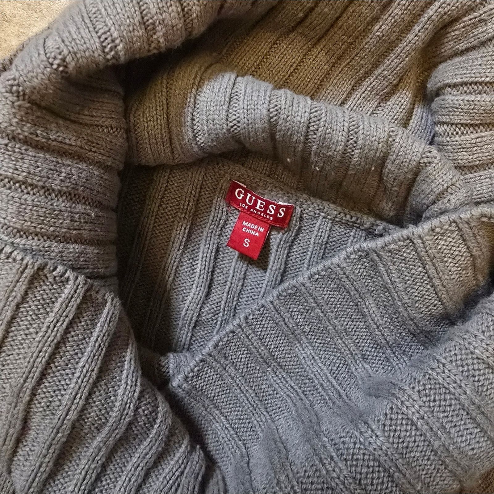 Guess Light Chocolate Cropped | GUESS | Cowl Neck Sweater Size S / US 4 / IT 40 - 3 Thumbnail