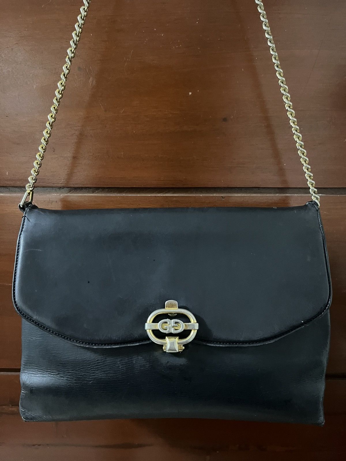 Gucci RARE Vintage Gucci made in italy blue leather shoulder bag Size ONE SIZE - 1 Thumbnail