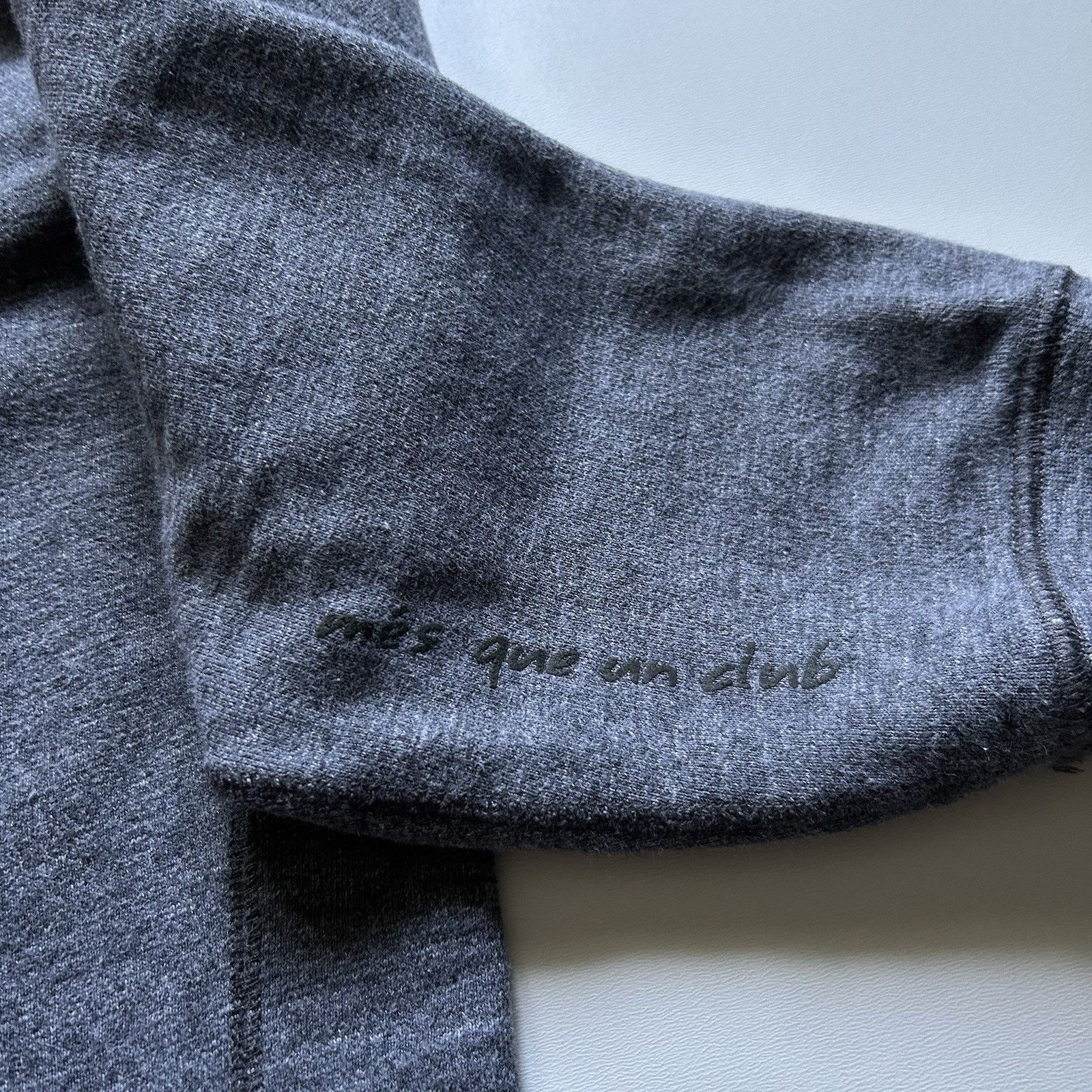 Nike FC Barcelona Nike Sweatshirt XL Boxy Gray Crewneck Swoosh Size US XL / EU 56 / 4 - 7 Thumbnail