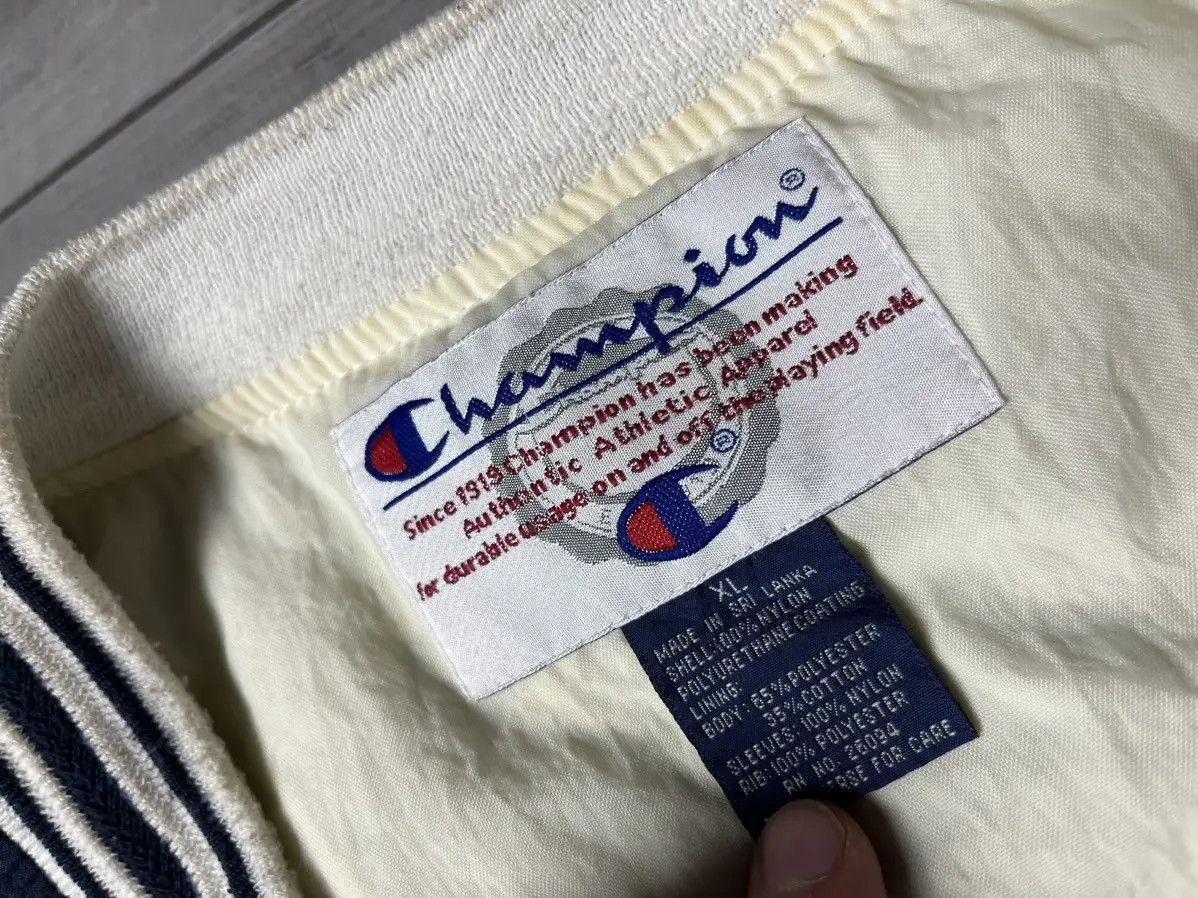 Champion Vintage Champion Xavier state sweatshirt size XLarge Size US XL / EU 56 / 4 - 3 Thumbnail