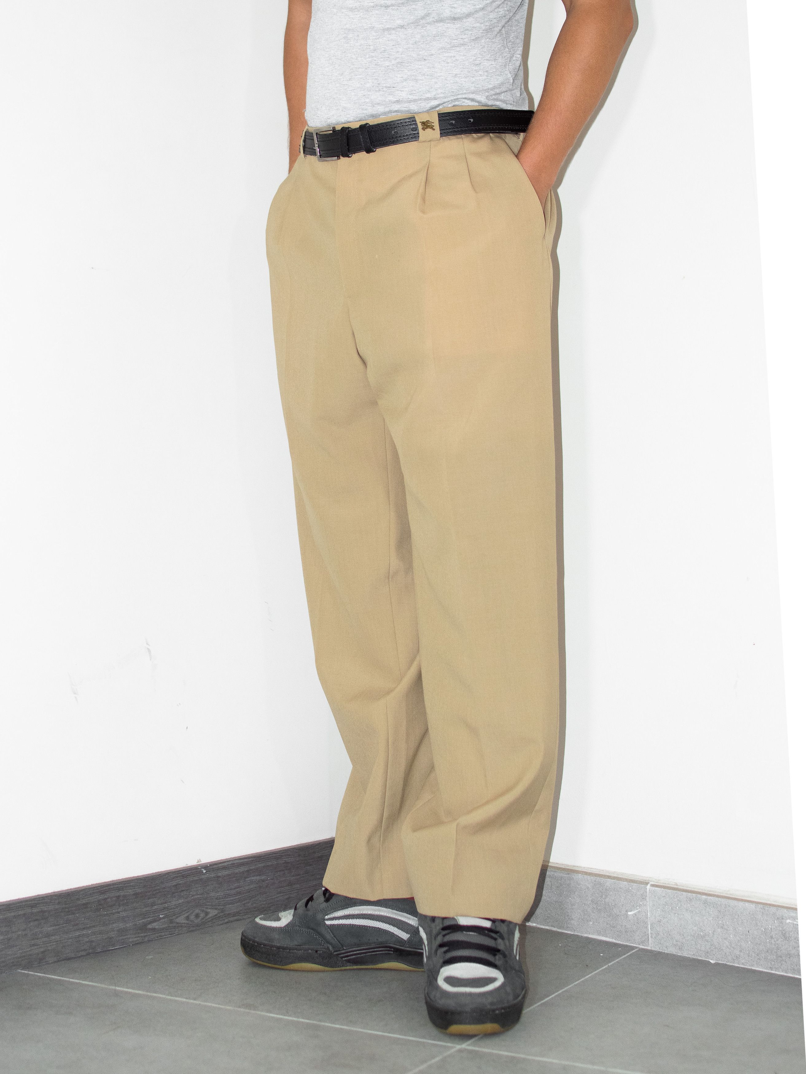 True Vintage 90s Burberry cream beige Baggy chino Trousers
