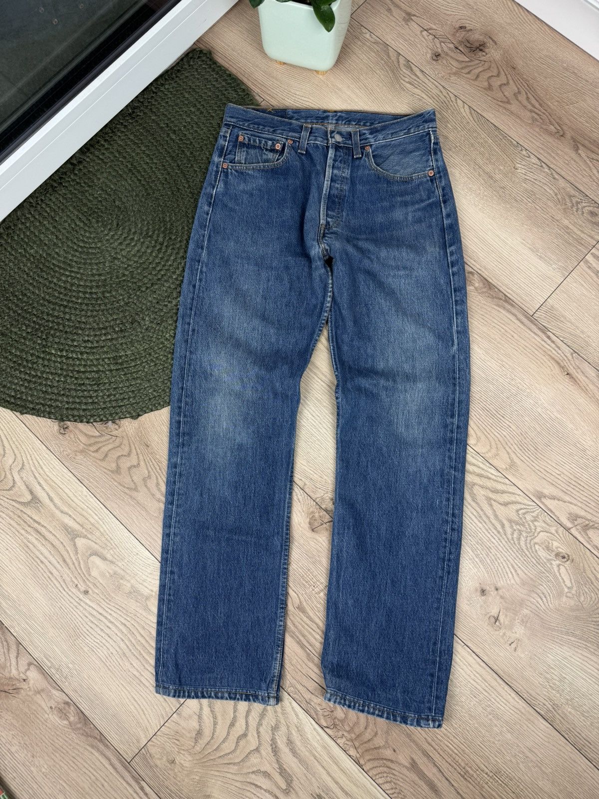 Vintage Levis 501 Faded Original Fit USA Denim Jeans Size US 32 / EU 48 - 1 Thumbnail