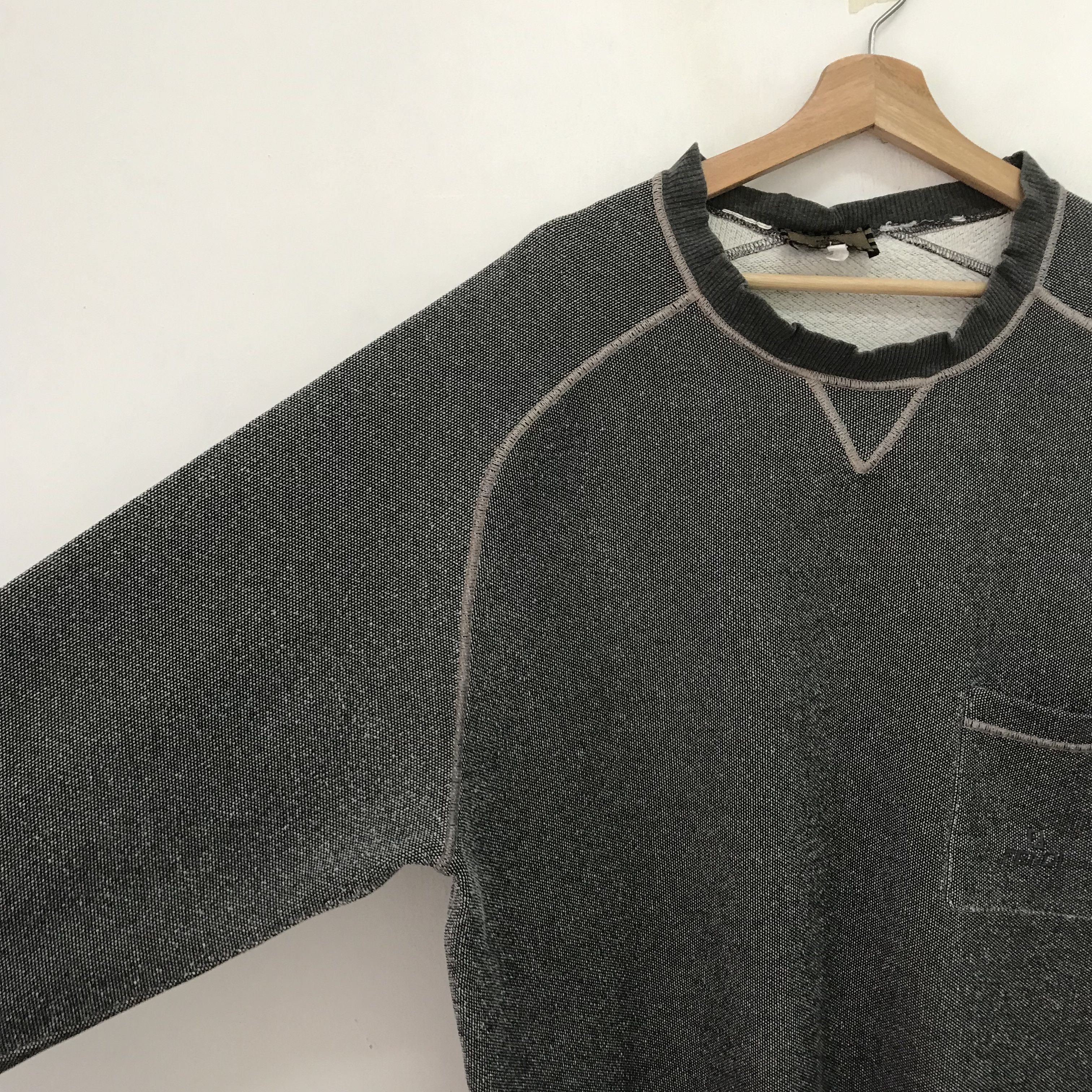 Fendi Vintage 90s Distressed Fendi Roma Italy Sweatshirt - 626 Size US XL / EU 56 / 4 - 3 Thumbnail