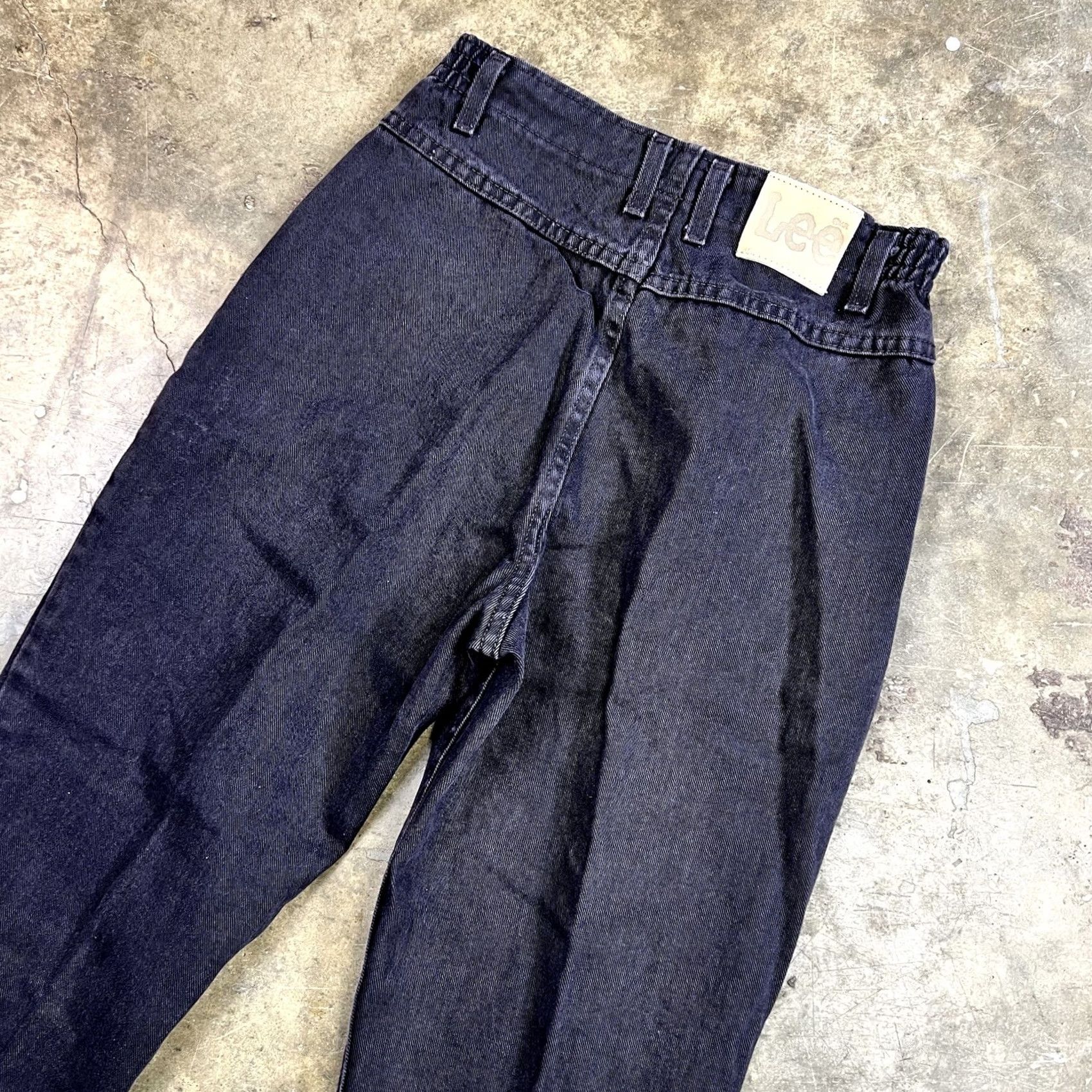Lee VINTAGE Lee Jeans Womens Denim High Waist 90s Tapered Regular Fit 26x27 Dark Brown Cotton Made USA Size 26" / US 2 / IT 38 - 4 Thumbnail