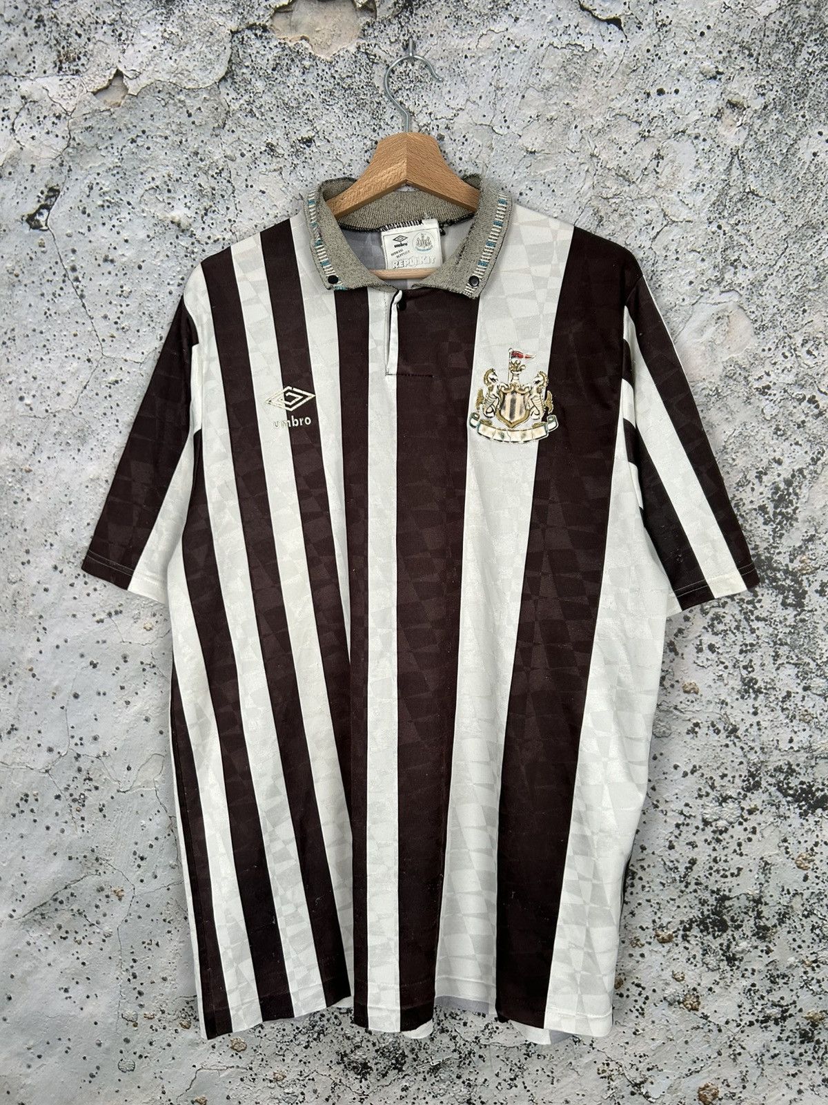 Umbro Vintage 1990 Newcastle United Umbro Soccer Jersey Archive Size US XL / EU 56 / 4 - 1 Thumbnail
