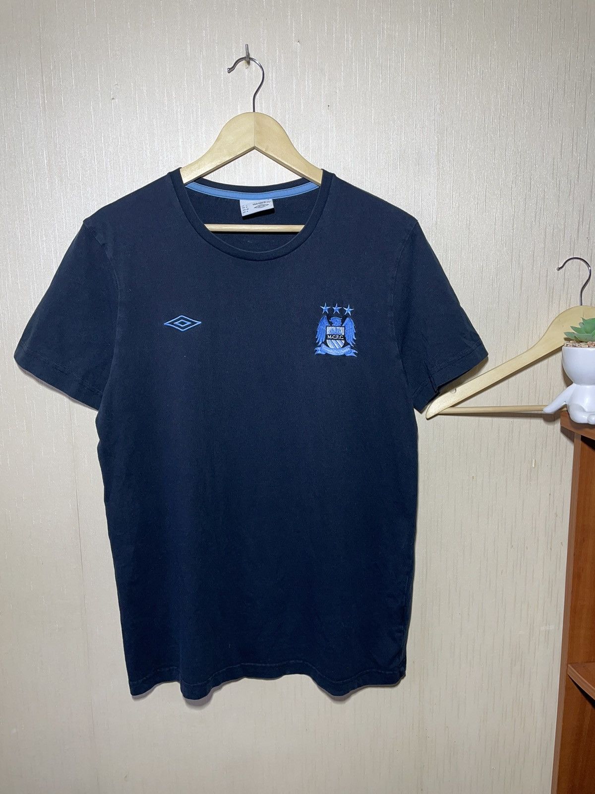Other Umbro Manchester City blokecore soccer T shirt Size US XL / EU 56 / 4 - 1 Thumbnail