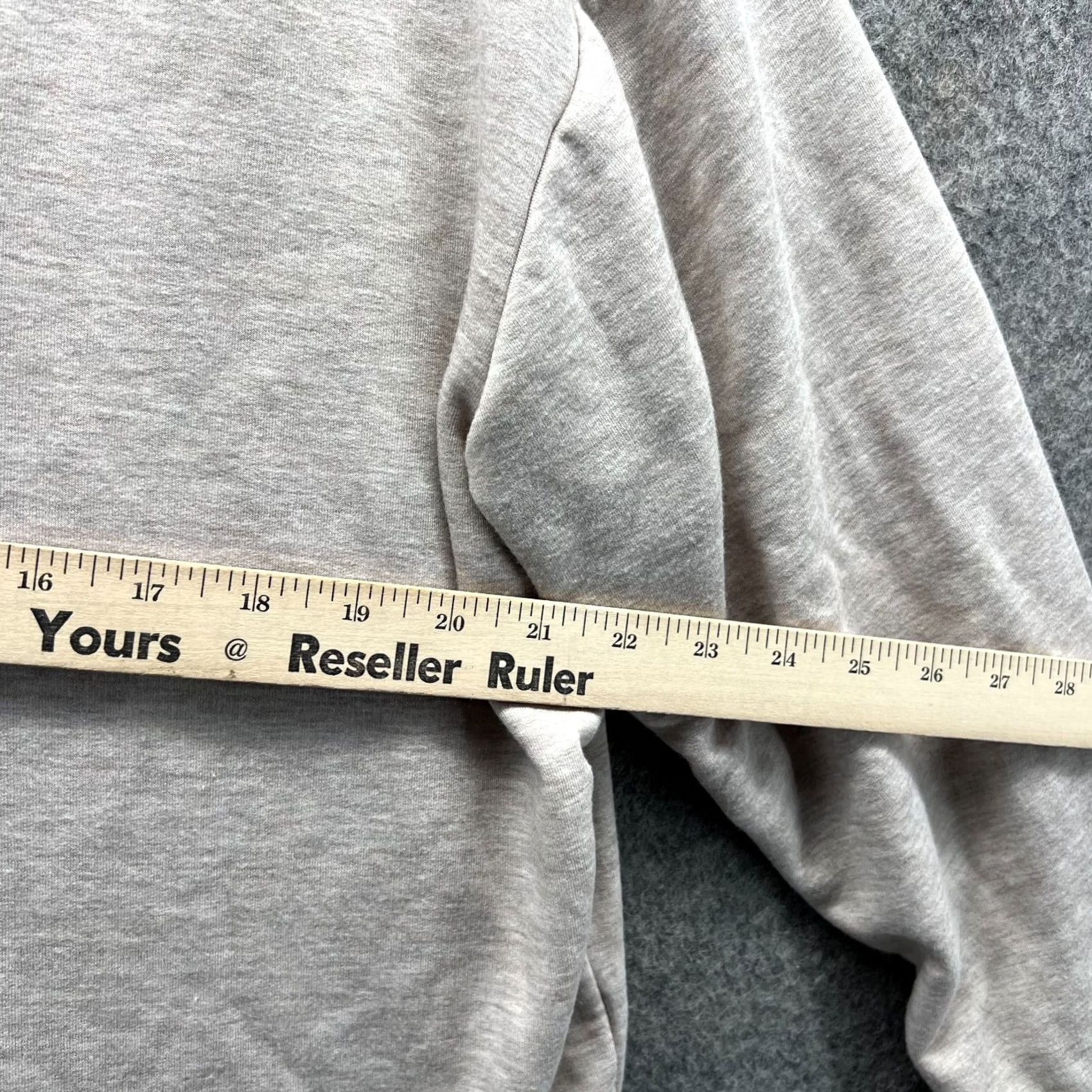 Orvis VINTAGE Orvis Sweater Ladies Large Beige V-Neck Pullover Casual Modal Polyester Fleece Logo All Seasons Womens Size L / US 10 / IT 46 - 3 Thumbnail