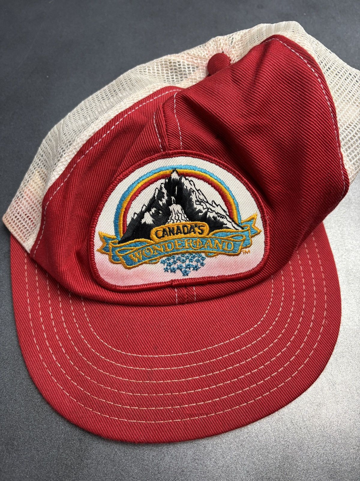 Vintage Vintage Trucker Hat Canadas Wonderland 1970s 1980s Mesh 80s Size ONE SIZE - 3 Thumbnail