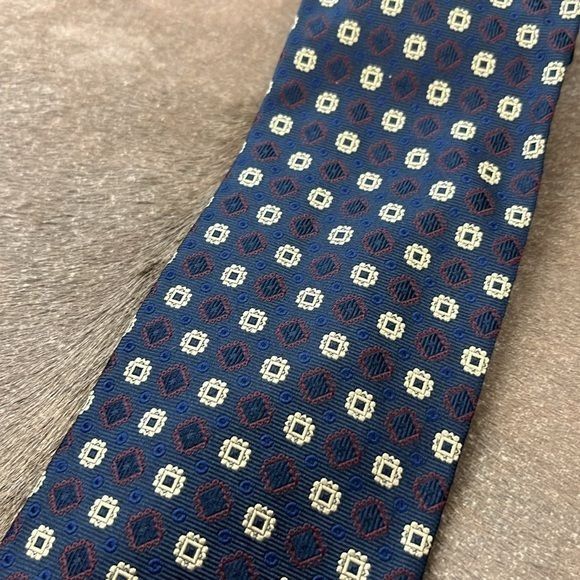Ermenegildo Zegna Ermenegildo Zegna Necktie 100% Silk Geometric Medallions Size ONE SIZE - 2 Thumbnail