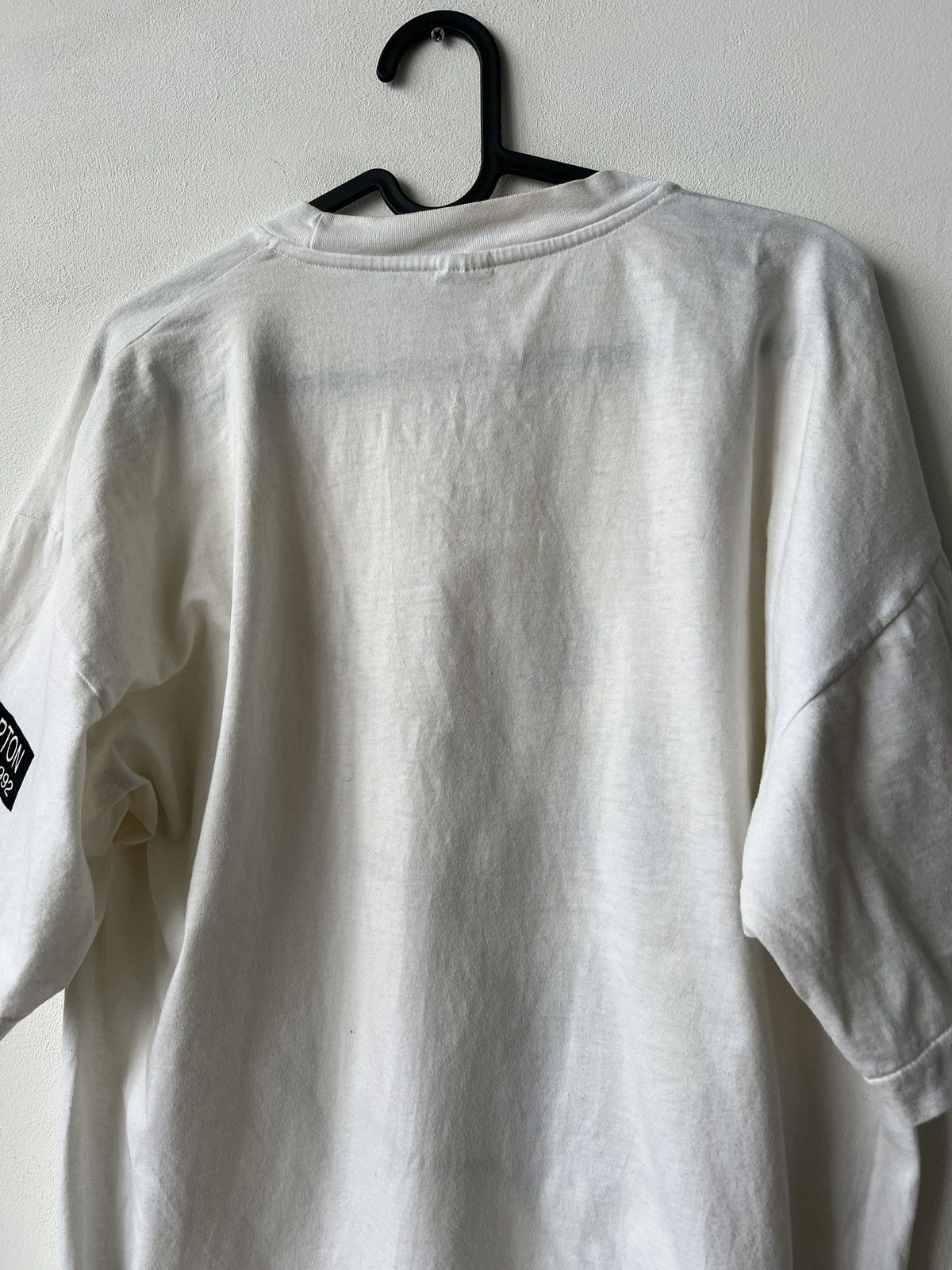 Vintage Vintage Eric Clapton 1992 World Tour White Tshirt Size XL Size US XL / EU 56 / 4 - 10 Thumbnail