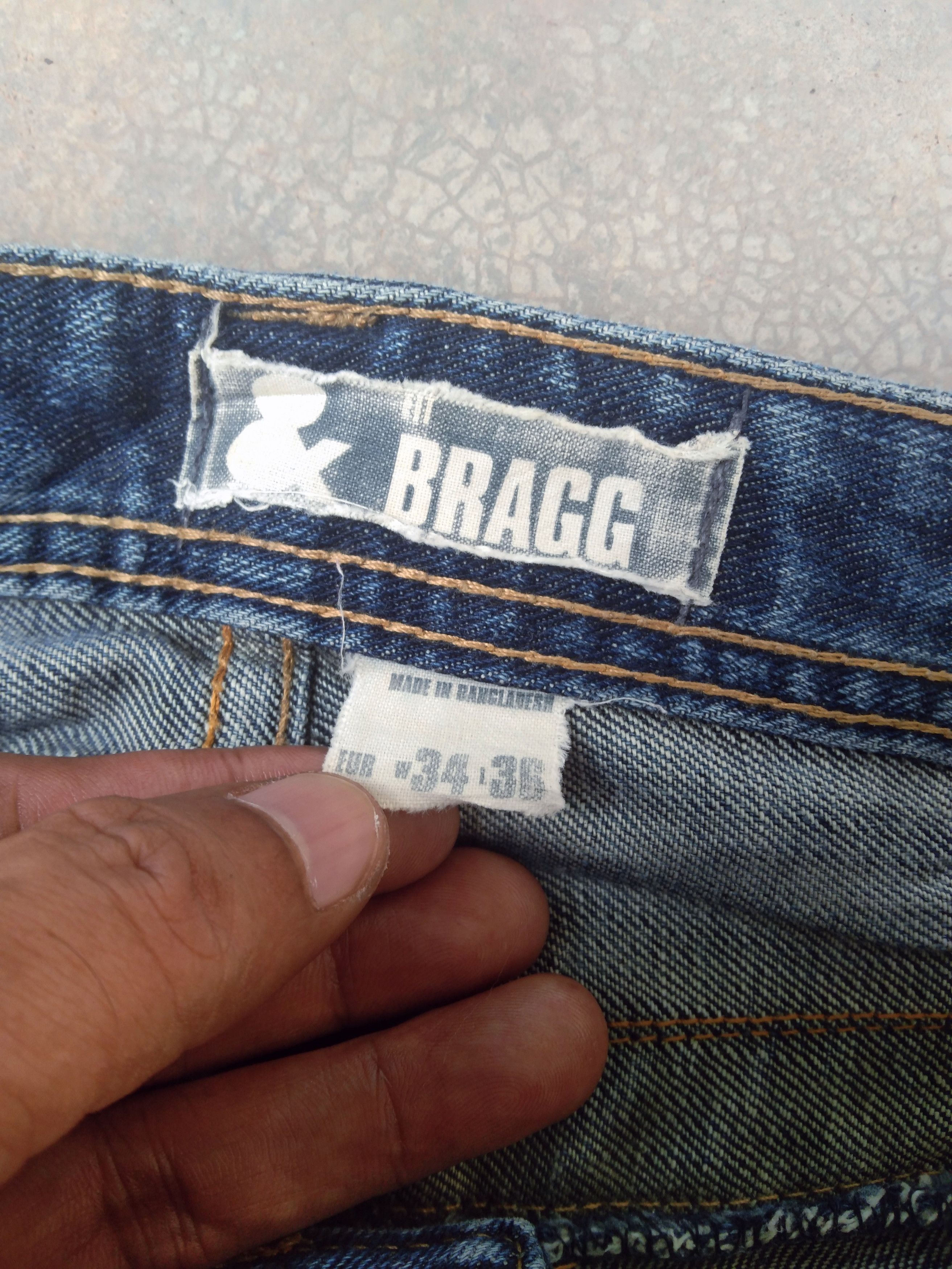 Japanese Brand Vintage Bragg Jeans Faded Blue Distressed Straight Leg 34x35 Size US 34 / EU 50 - 4 Thumbnail