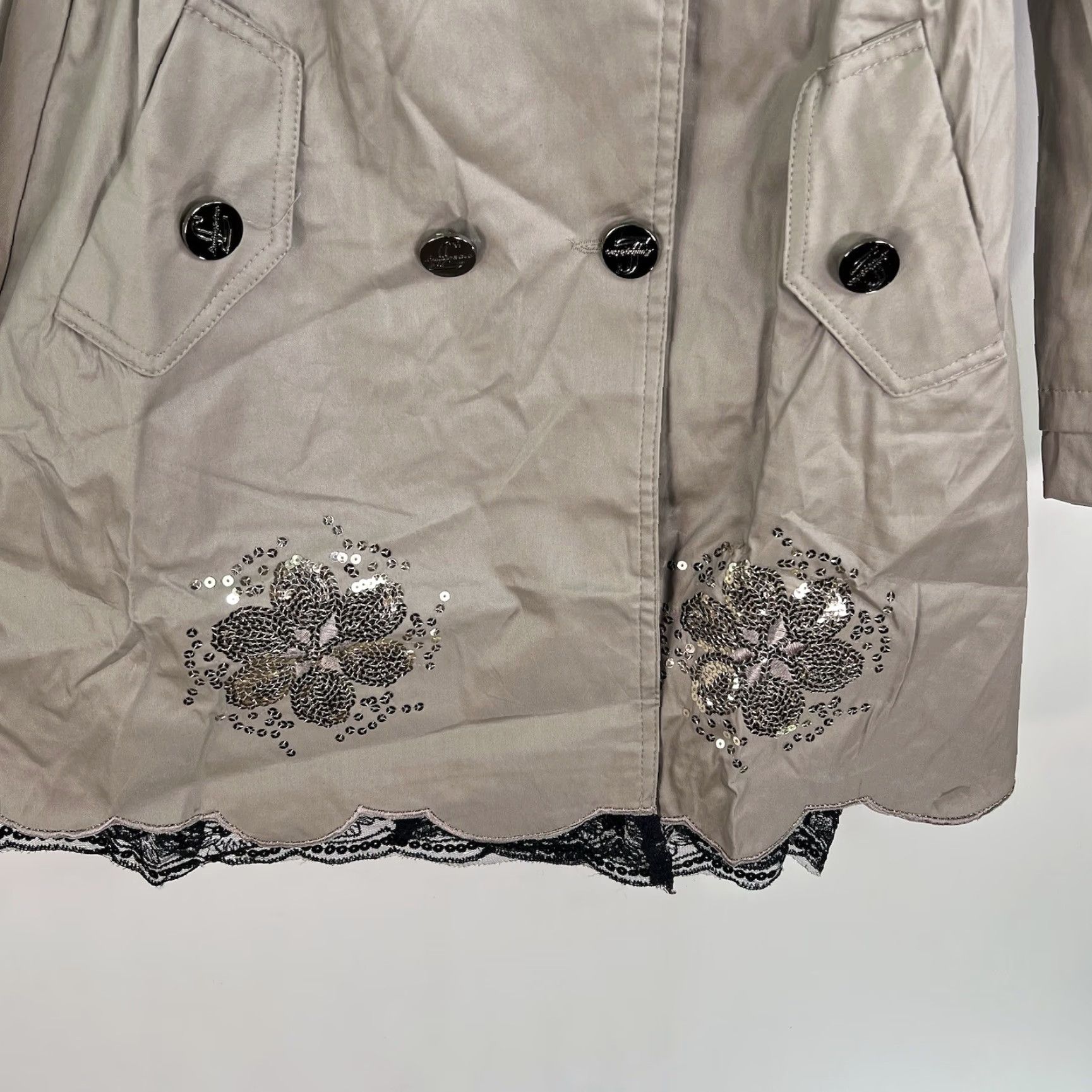 Max Mara Max Mara Beiges Rain Coat Womens Jr Size L Belted Double Breasted Sequin Pockets Lightweight Casual Formal Size L / US 10 / IT 46 - 3 Thumbnail