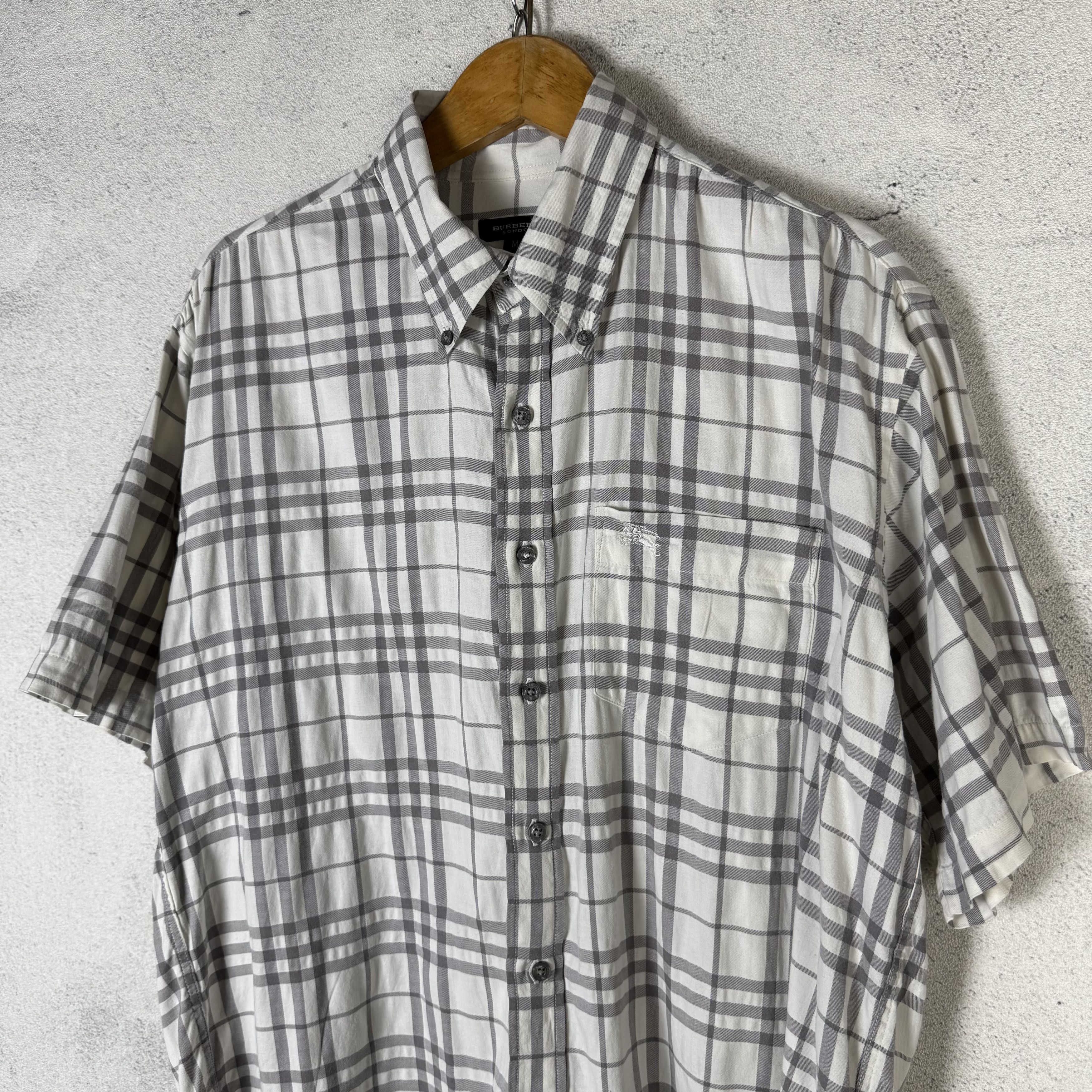 Burberry Vintage Burberry Button Down Shirt Size US M / EU 48-50 / 2 - 2 Thumbnail