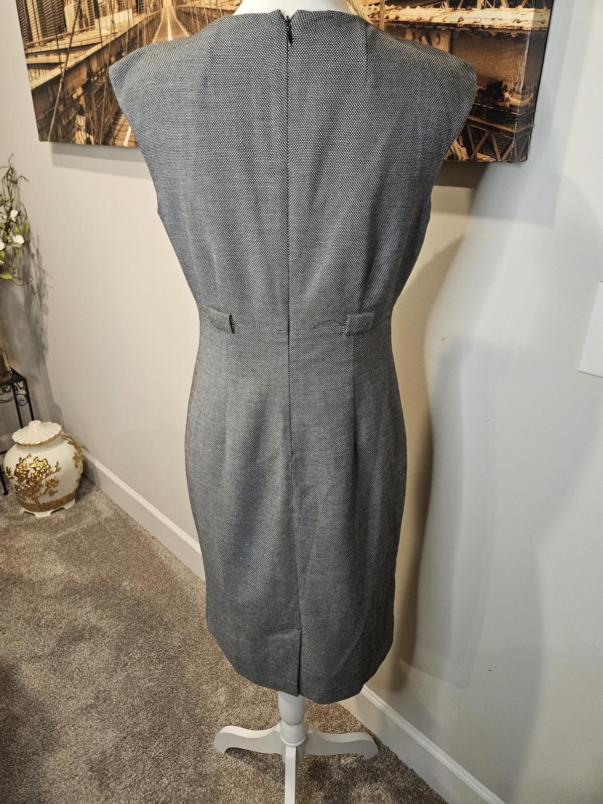 Calvin Klein Calvin Klein Sleeveless Sheath Dress - Perfect for Office Size M / US 6-8 / IT 42-44 - 3 Thumbnail