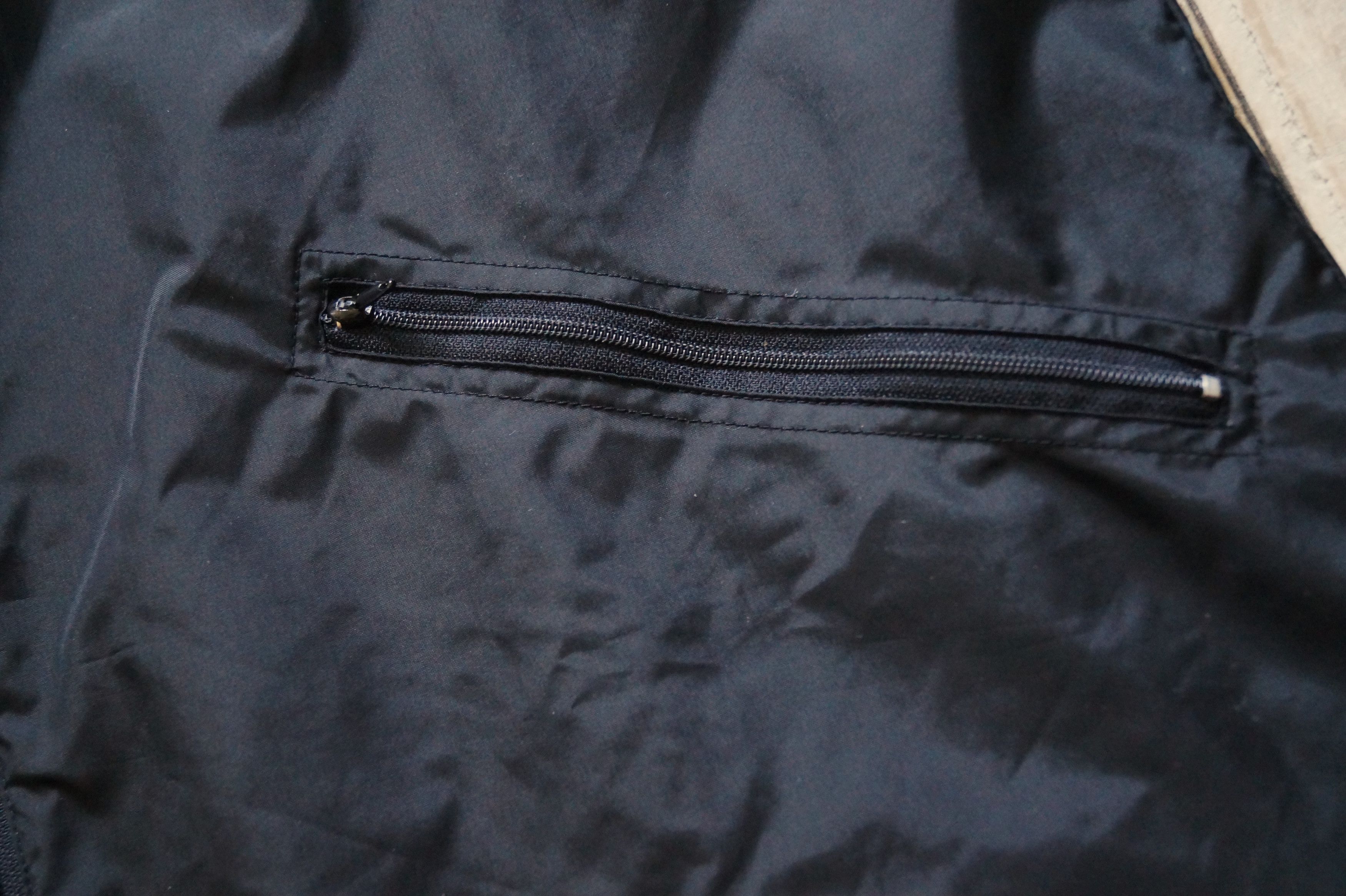 Adidas Rare x Vintage x 90's x Adidas Classic x Rain Jacket x M Size US M / EU 48-50 / 2 - 10 Thumbnail