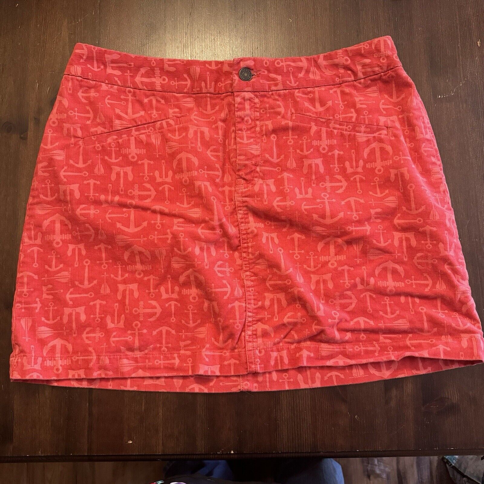 Vineyard Vines Vineyard Vines Shep Ian Skirt Sz 8 Corduroy Anchor Print Size 30" / US 8 / IT 44 - 1 Thumbnail