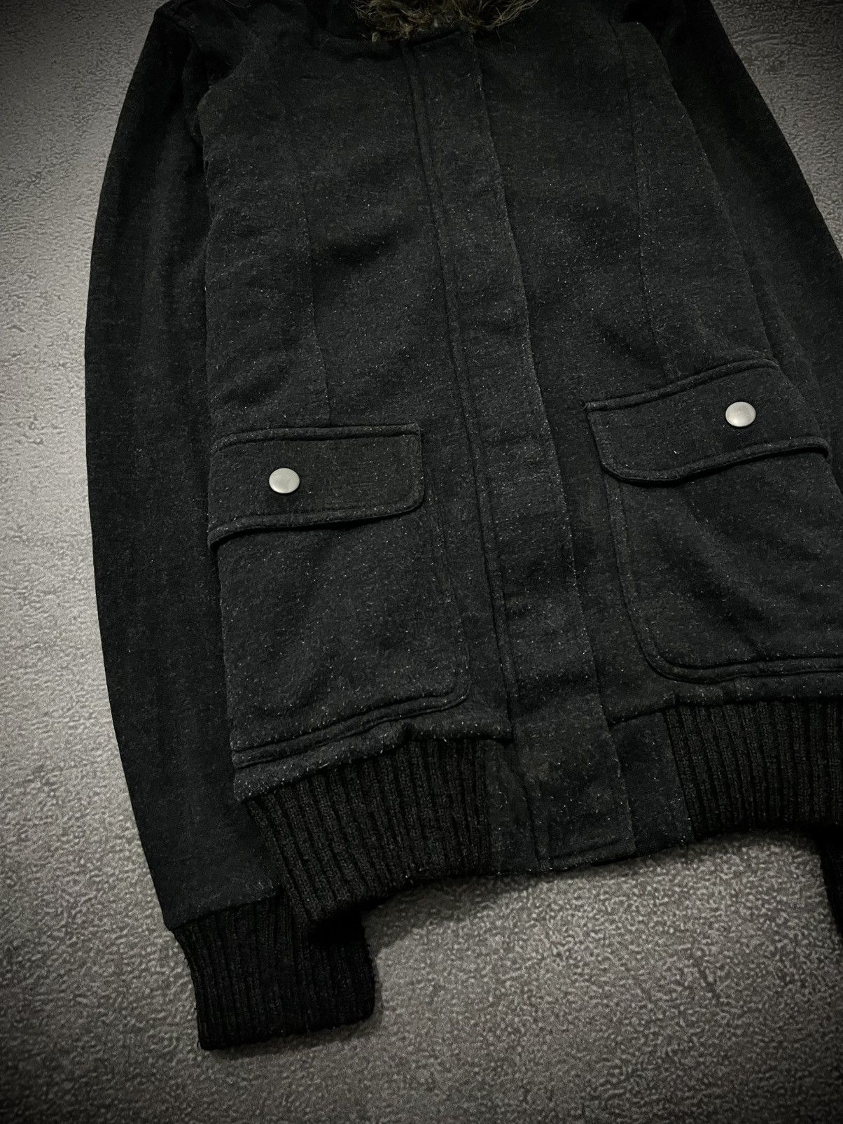 Japanese Brand Y2k Roxy Multi Pocket Zip Fur Hoodie Size US M / EU 48-50 / 2 - 2 Thumbnail