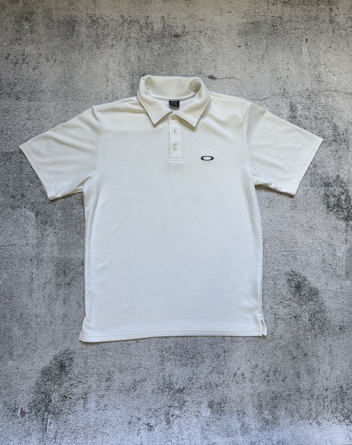Oakley Vintage Oakley T-shirt Black Logo Mens S Size Size US S / EU 44-46 / 1 - 1 Thumbnail