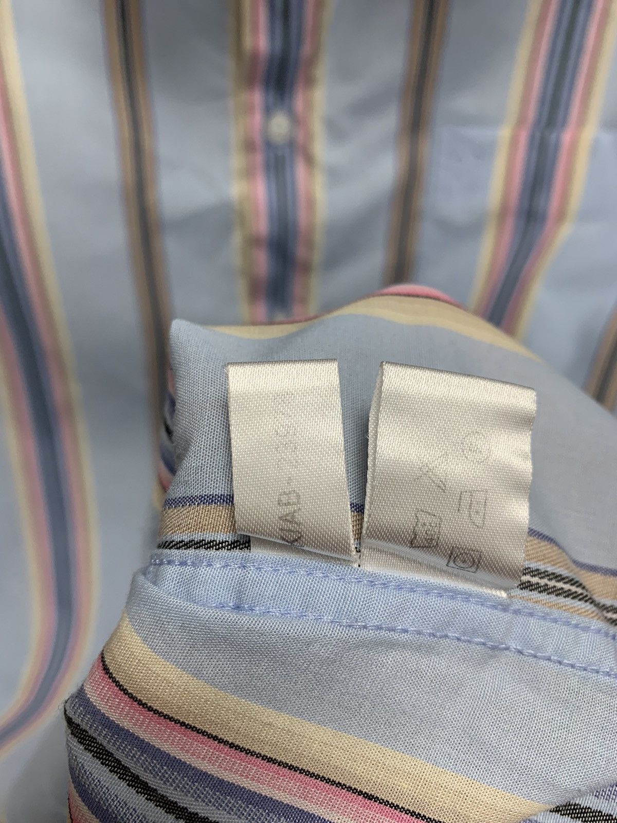 Yves Saint Laurent Yves Saint Laurent YSL shirt L sz Size US L / EU 52-54 / 3 - 9 Thumbnail