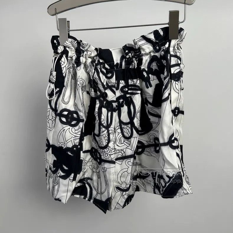 Hermes Hermes Black and White Printed Shorts Size 42" / US 20 - 2 Thumbnail