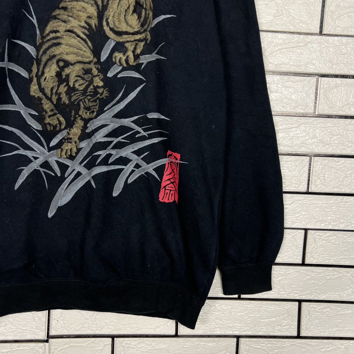 Kansai Yamamoto KANSAI SICURO Tiger Big Logo Sukajan Sweatshirt #4219-C192 Size US M / EU 48-50 / 2 - 7 Thumbnail