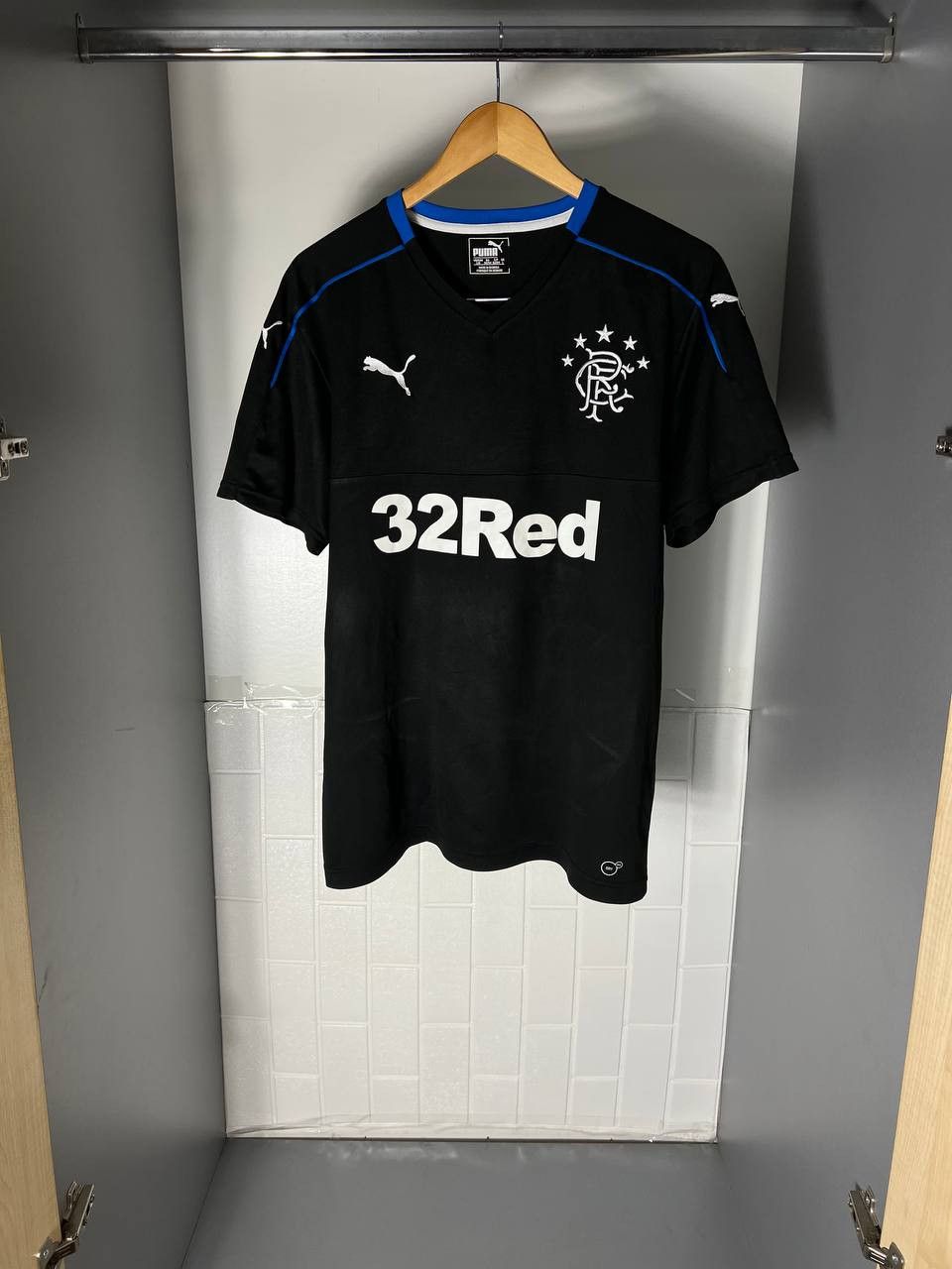 Puma VINTAGE PUMA FC RANGERS SCOTLAND SOCCER JERSEY RETRO Y2K Size US L / EU 52-54 / 3 - 1 Thumbnail
