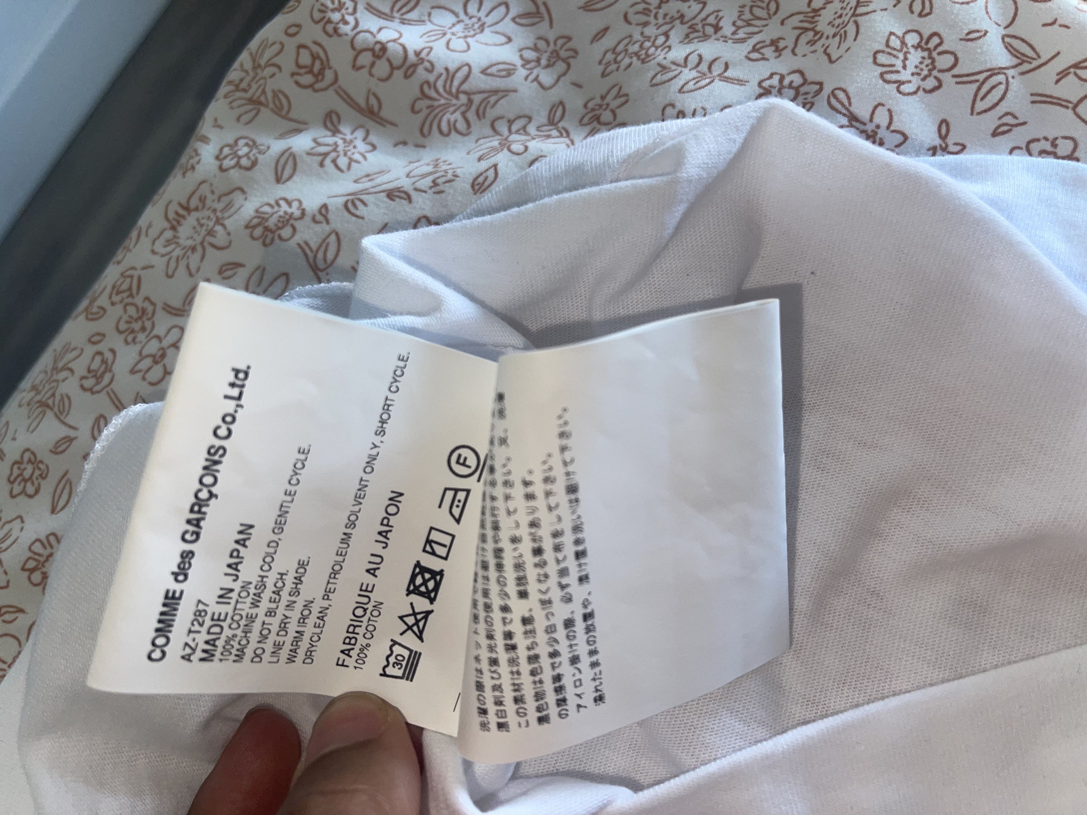 Comme des Garcons COMME DES GARCONS PLAY Tee Shirt Size S / US 4 / IT 40 - 4 Thumbnail
