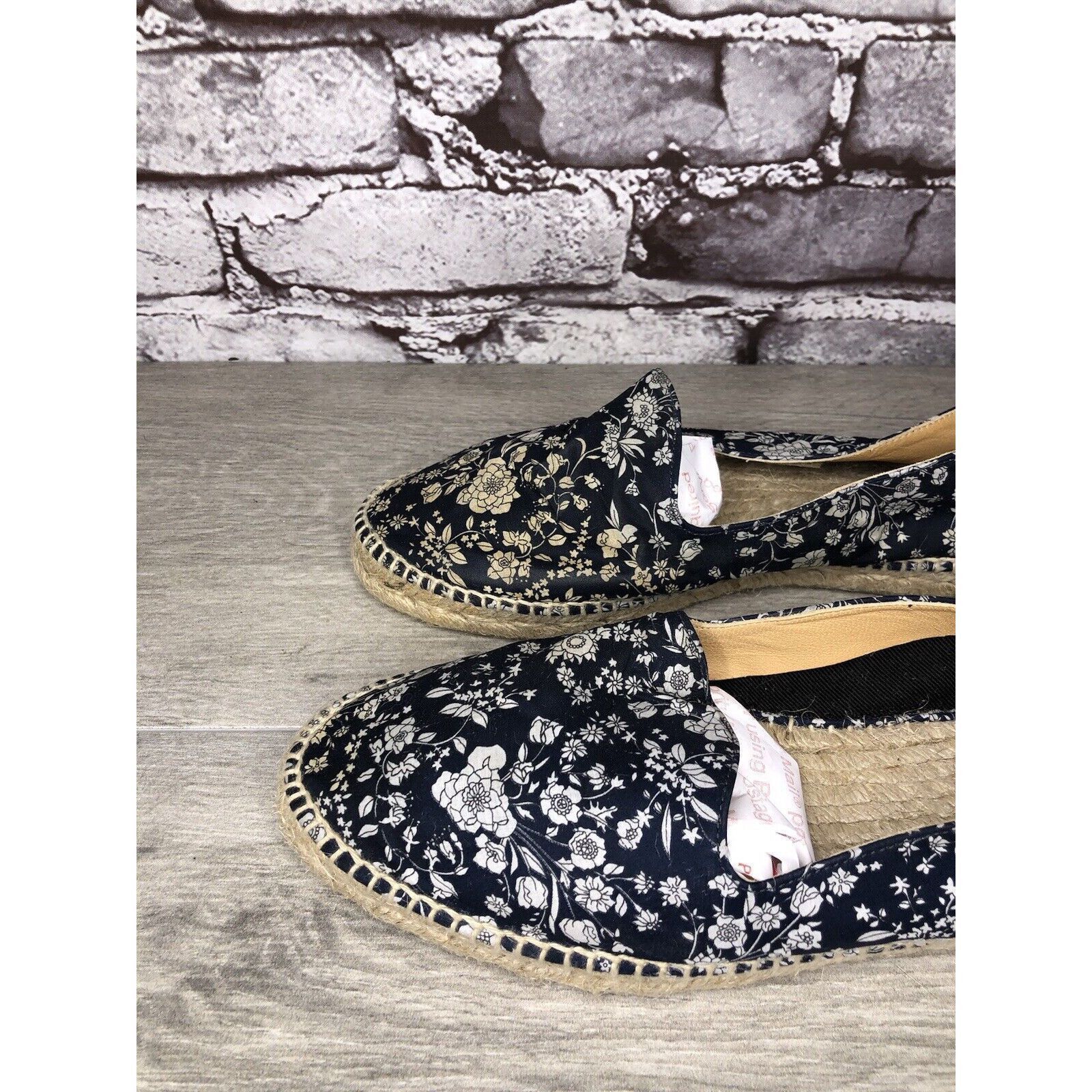 Castaner Castaner Espadrilles Blue Floral Canvas Fabric Slip On Flats Size US 7.5 / IT 37.5 - 7 Thumbnail