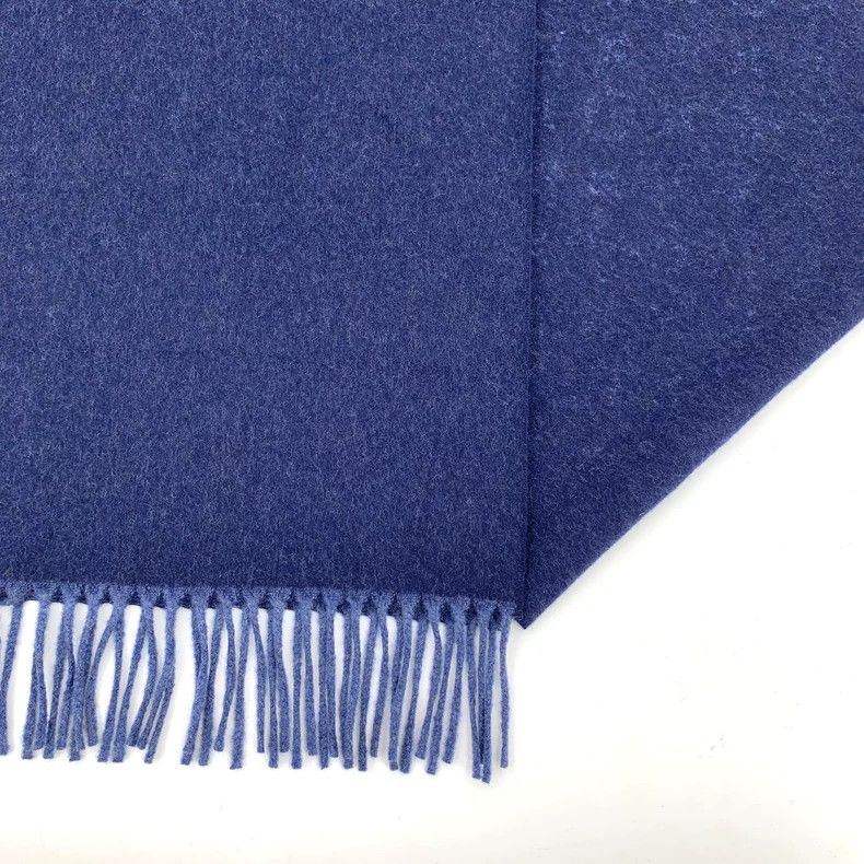 Louis Vuitton Louis Vuitton Dark blue logo, old flower, printed cashmere Size ONE SIZE - 5 Thumbnail