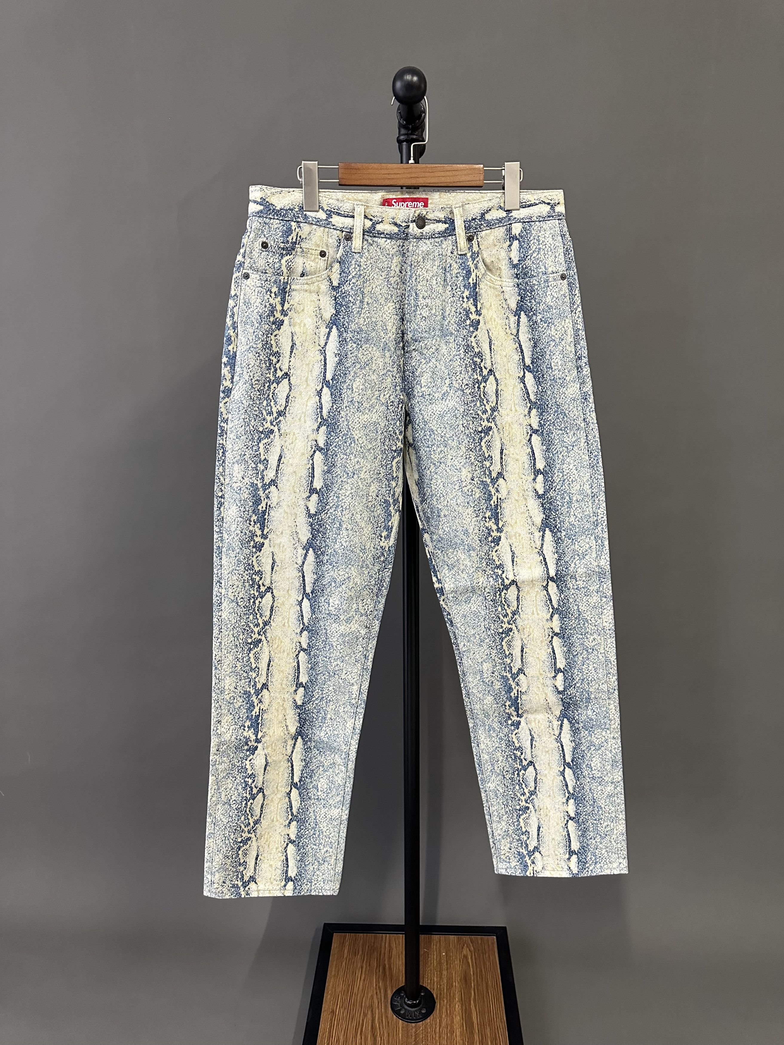 D*n様 Supreme Regular Jean \"Dirty Indigo\" Supreme Baggy Jean Dirty Indigo Men's - SS23 - US