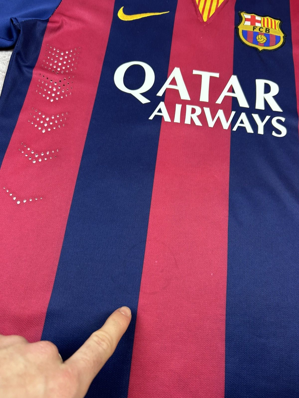 Nike Vintage Nike Barcelona 10 Messi soccer jersey size S Size US S / EU 44-46 / 1 - 5 Thumbnail