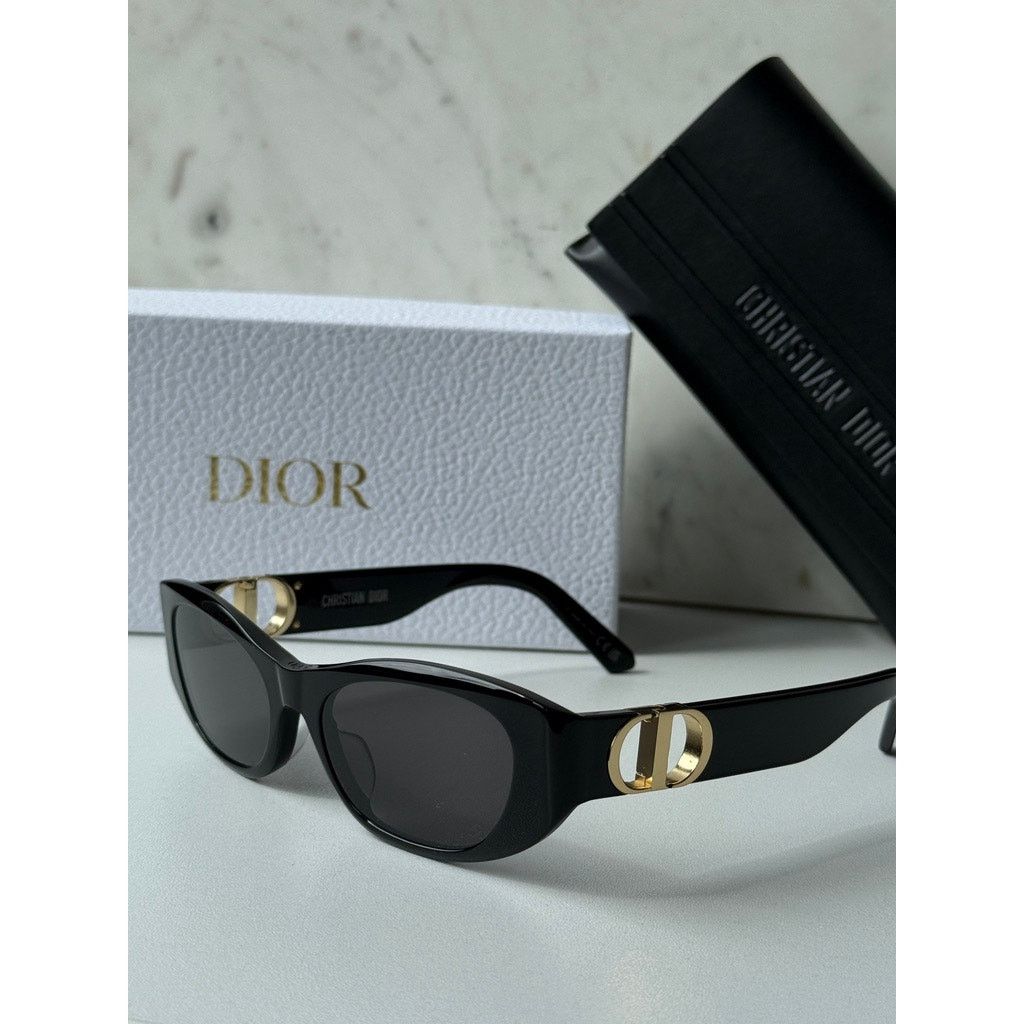 Dior NEW Dior 30Montaigne S9U Cat Eye Sunglasses in Black Size ONE SIZE - 6 Thumbnail