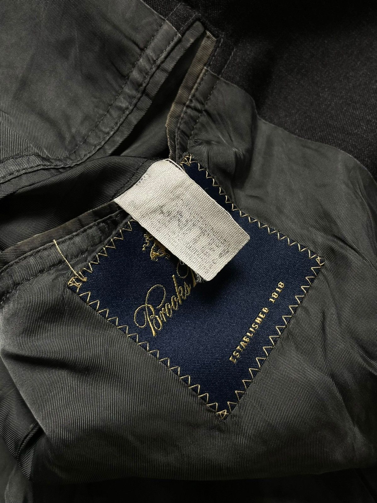 Brooks Brothers Vintage Distressed Brooks Brothers Blazer Thrashed Faded USA Size 42R - 9 Thumbnail