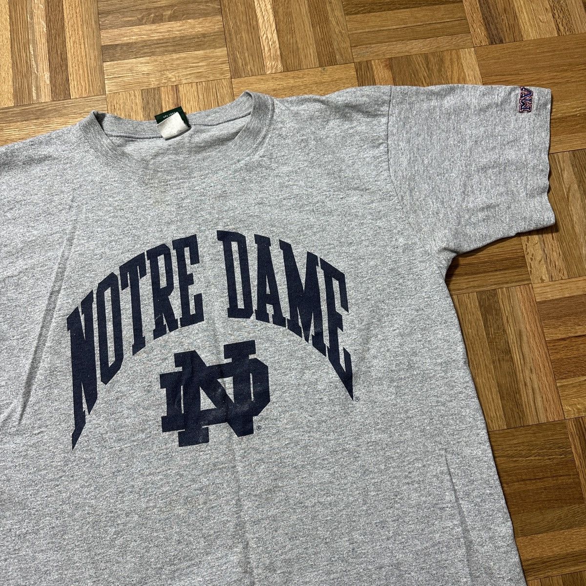 NCAA Vintage Notre Dame Fighting Irish tee Size US L / EU 52-54 / 3 - 3 Thumbnail