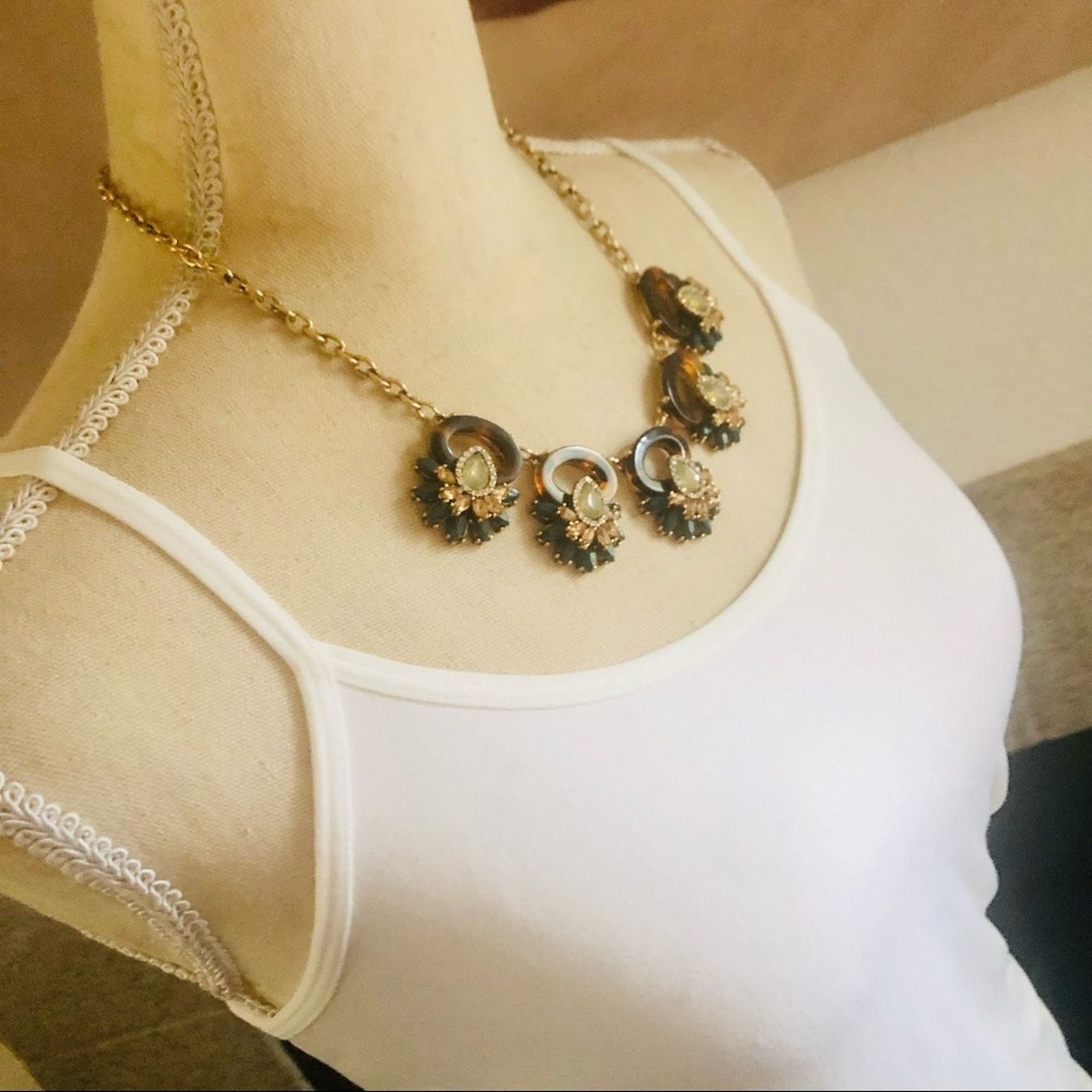 Jewelry Elegant multi tone glass stone animal print gem necklace Size ONE SIZE - 3 Thumbnail