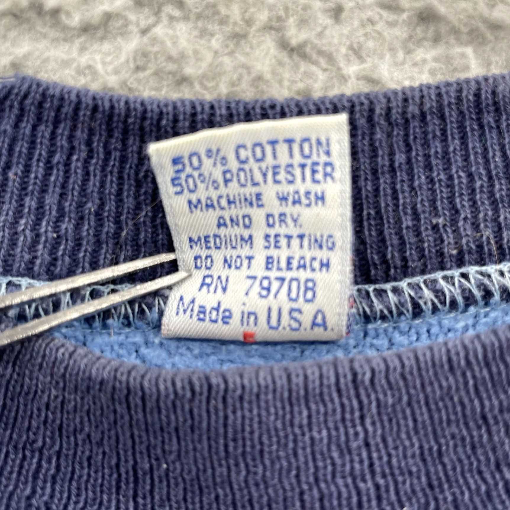 Vintage VTG The Game North Carolina Sweatshirt Large USA Made 90's Streetwear Sportswear Size US L / EU 52-54 / 3 - 5 Thumbnail