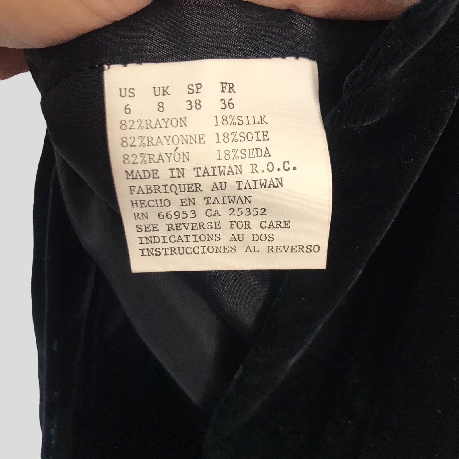 Vintage VTG Theomiles black velvet silk blend cocktail dress Size M / US 6-8 / IT 42-44 - 6 Thumbnail