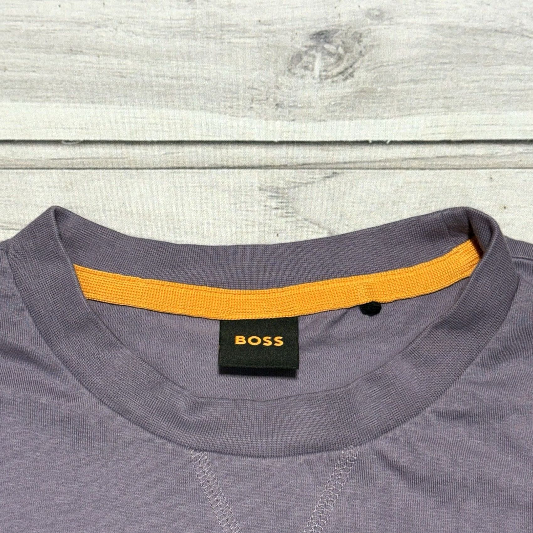 Hugo Boss VINTAGE? No — Hugo Boss T-Shirt Mens M Purple Te gloss? Size US M / EU 48-50 / 2 - 3 Thumbnail