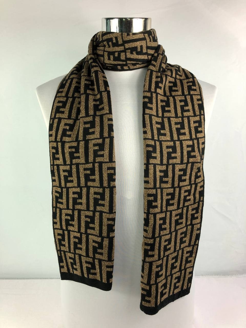 Vintage Fendi Scarf / Muffler / Neckwear FS204 Size ONE SIZE - 1 Thumbnail