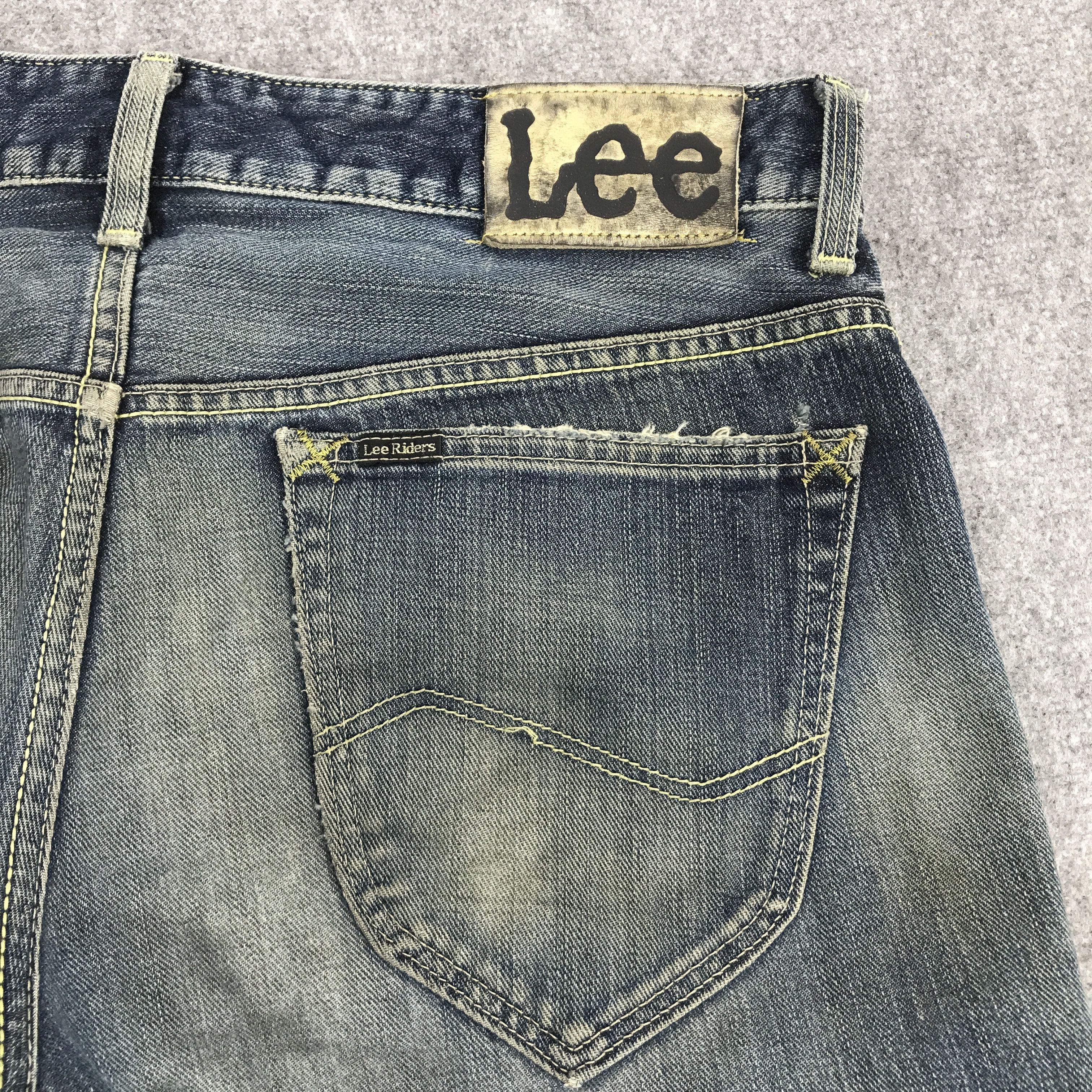 Lee FLARE LEE RIDERS DISTRESSED DENIM PANTS Size US 33 - 7 Thumbnail
