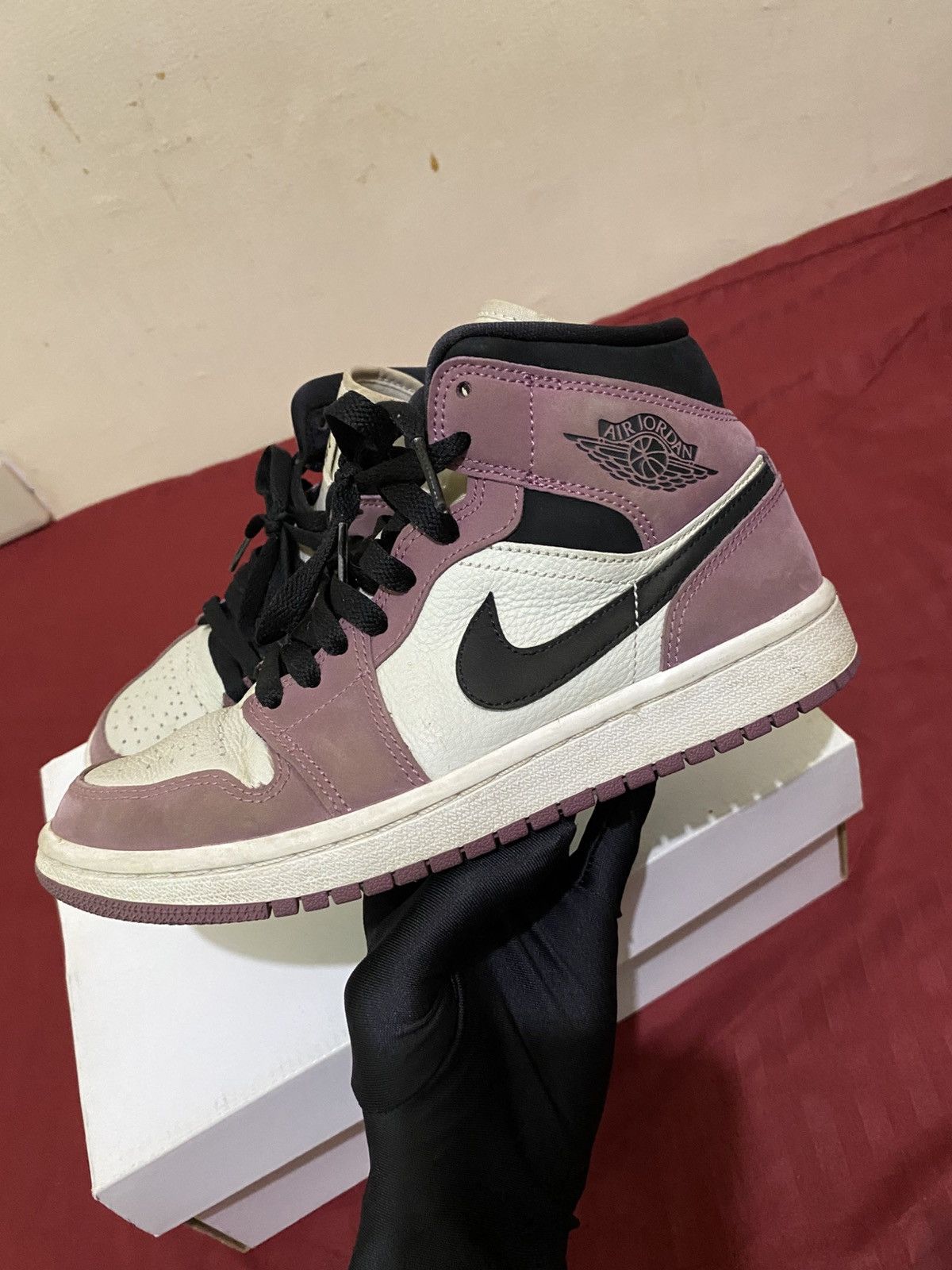 Air Jordan 1 Light Mulberry