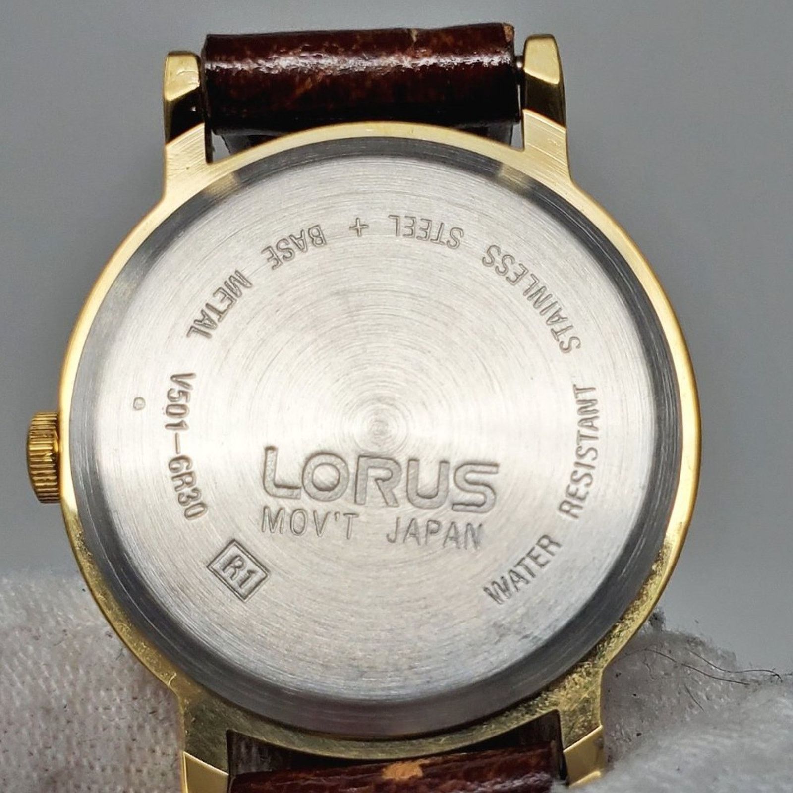 Disney X Lorus Mickey Mouse Gold Watch Vintage Brown Leather Vintage Disney Mickey Mouse Lorus Gold Face Quartz Watch  main image 4