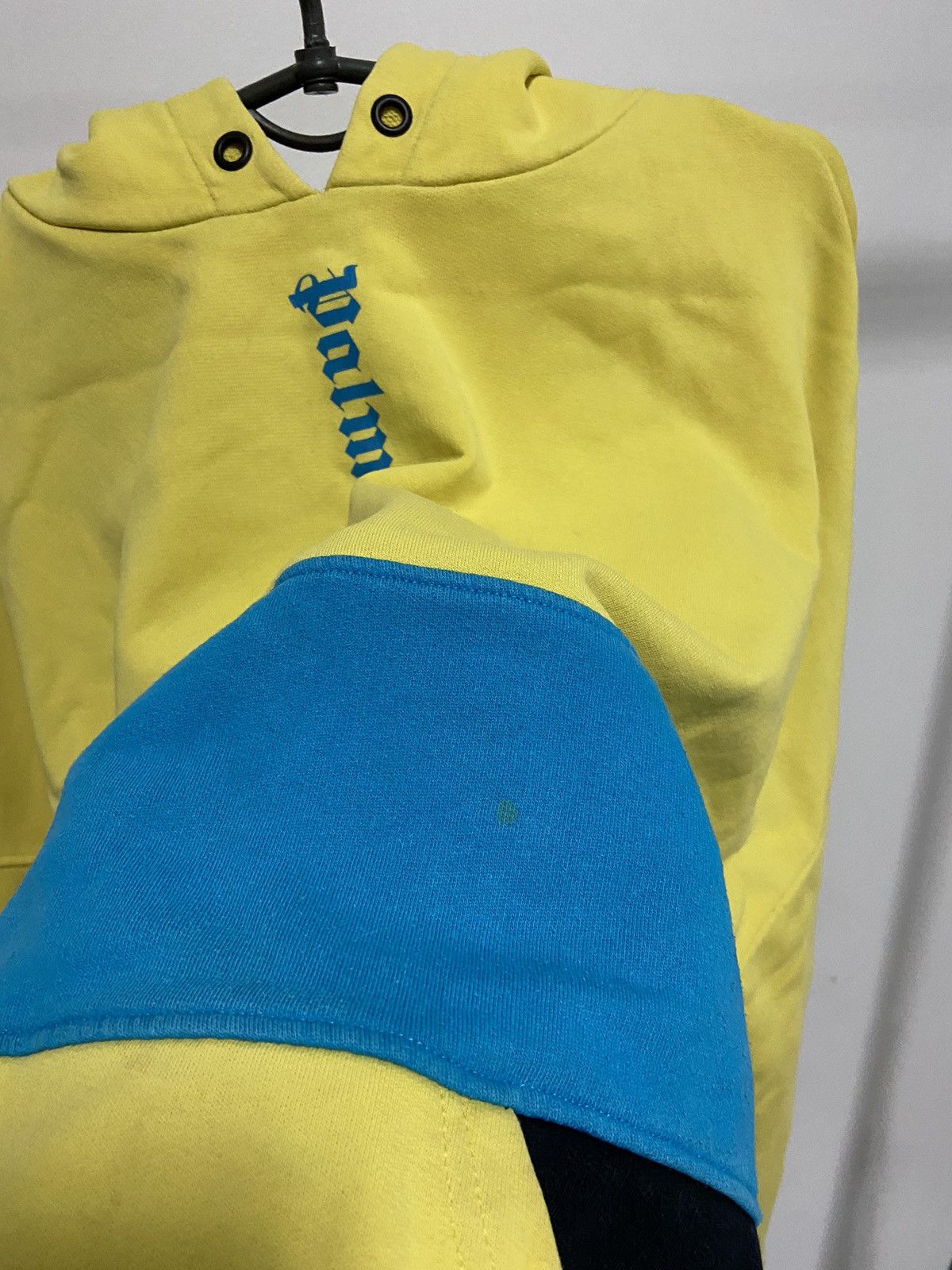 Palm Angels × Vintage Palm angels hoodie big logo yellow vintage Size US L / EU 52-54 / 3 - 15 Thumbnail