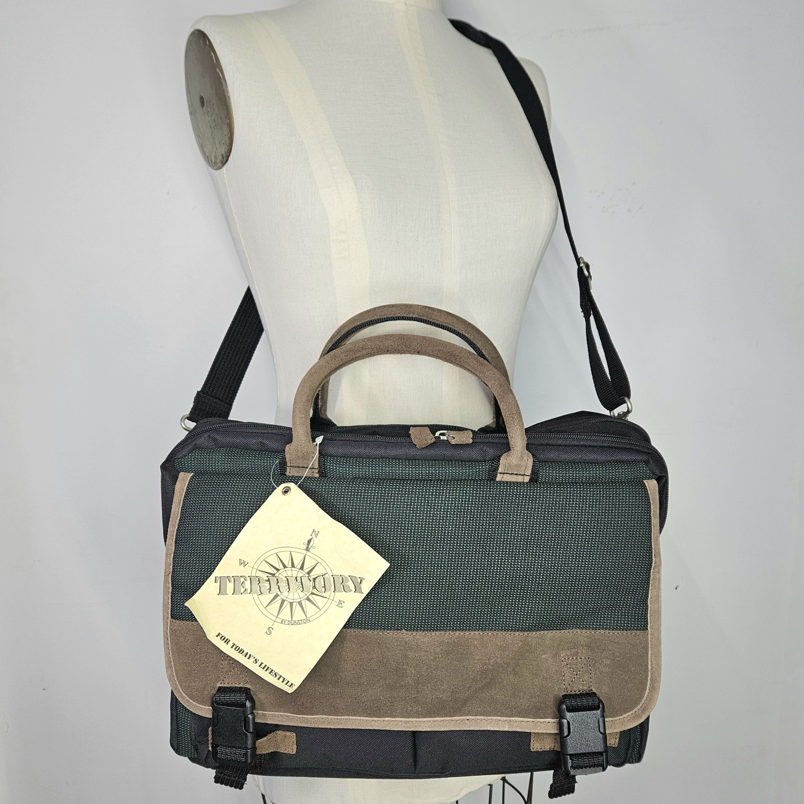 Other Territory 15x10x7" Carry On Luggage Atache Portfolio Laptop Size ONE SIZE - 1 Thumbnail