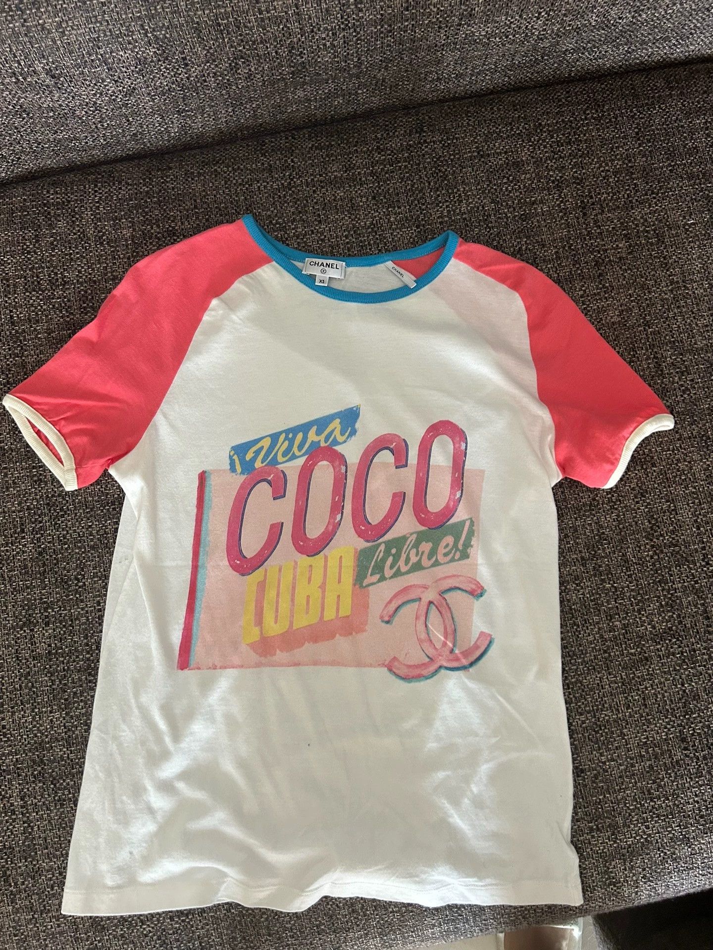 Chanel CHANEL Short Sleeve Tee XS Authentic Size XS / US 0-2 / IT 36-38 - 1 Thumbnail