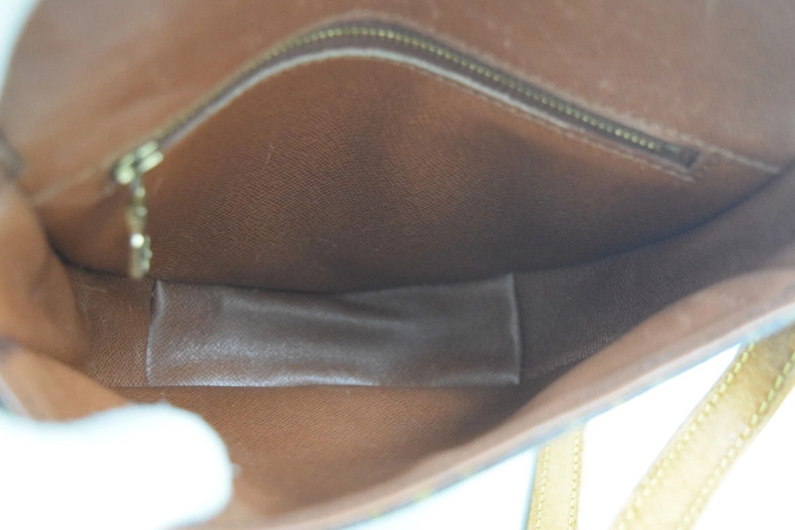 Louis Vuitton Louis Vuitton Chantilly PM Crossbody Monogram Canvas M40646 Size ONE SIZE - 14 Thumbnail