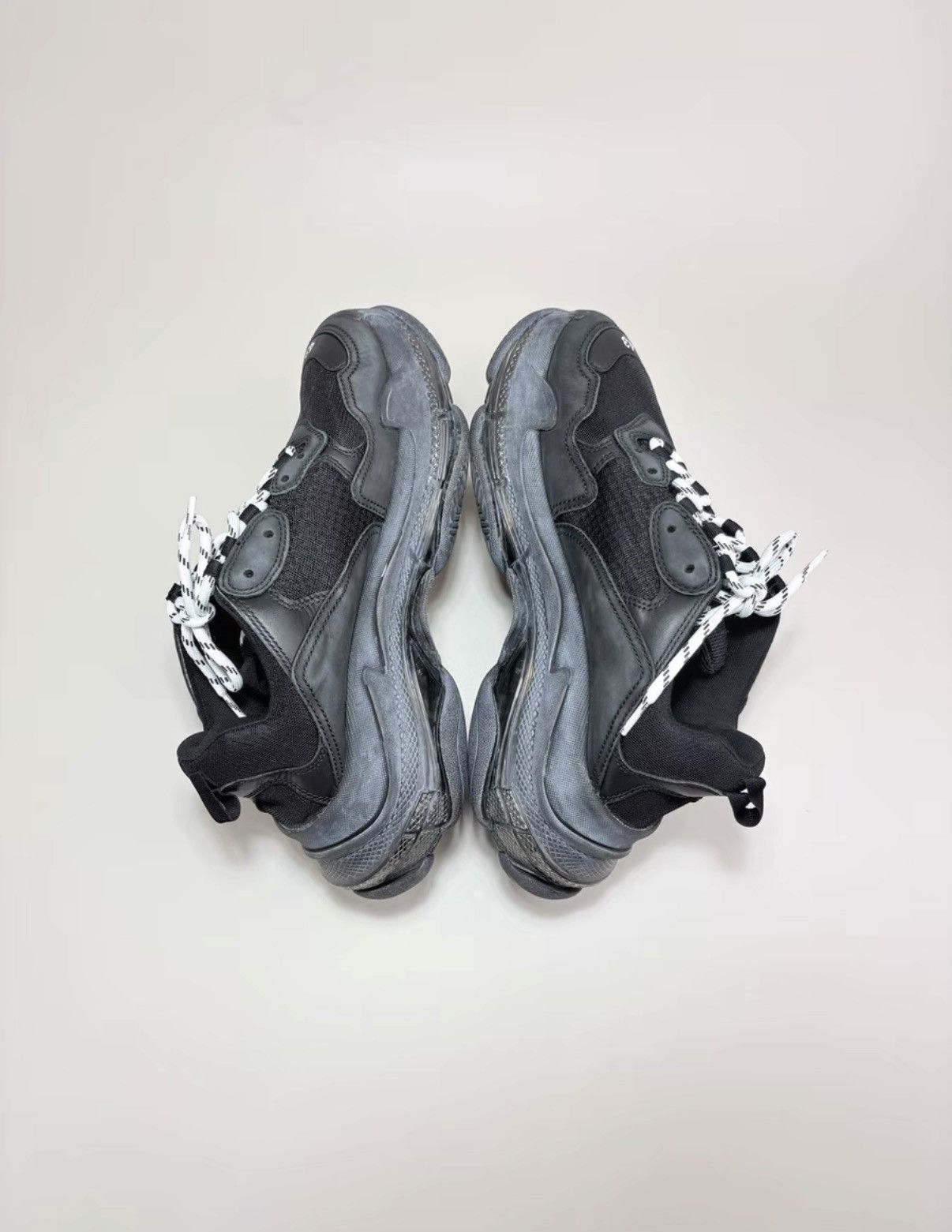Balenciaga BALENCIAGA TRIPLE S Black Distressed Dad Sneakers K1 Size US 9.5 / EU 42-43 - 4 Thumbnail